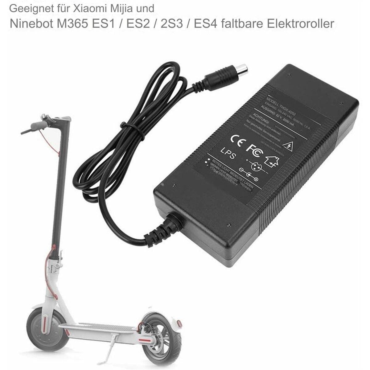 Ein Ladeadapter und ein Roller, mit Text, der die Kompatibilität mit Xiaomi- und Ninebot-Modellen angibt.