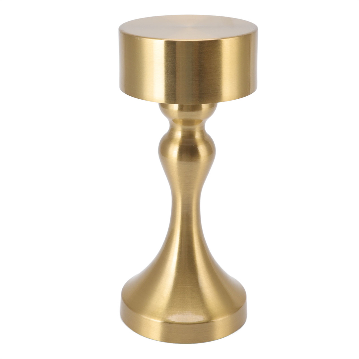 Goldener Kerzenständer auf weißem Hintergrund. Zylindrischer Ober- und Unterteil mit gebogenem Stiel.