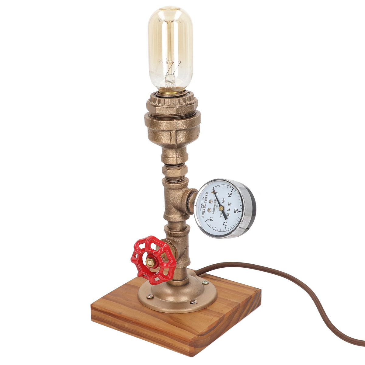 Steampunk-Lampe mit Glühbirne, Manometer, rotem Ventil und Holzsockel.