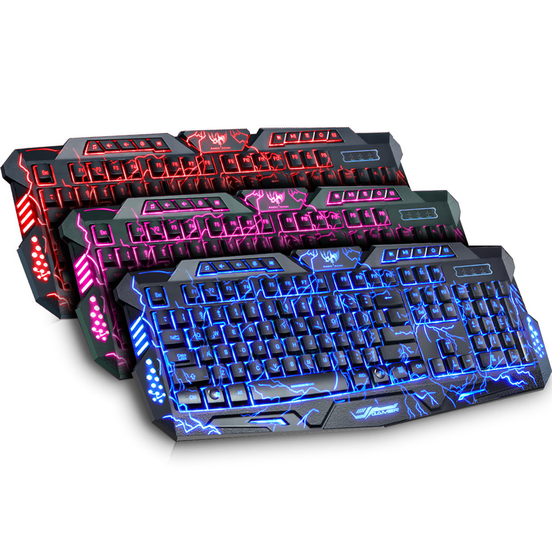Drei Gaming-Tastaturen mit beleuchteten Tasten. Jede hat andere Farben: Rot, Lila und Blau. Weißer Hintergrund.