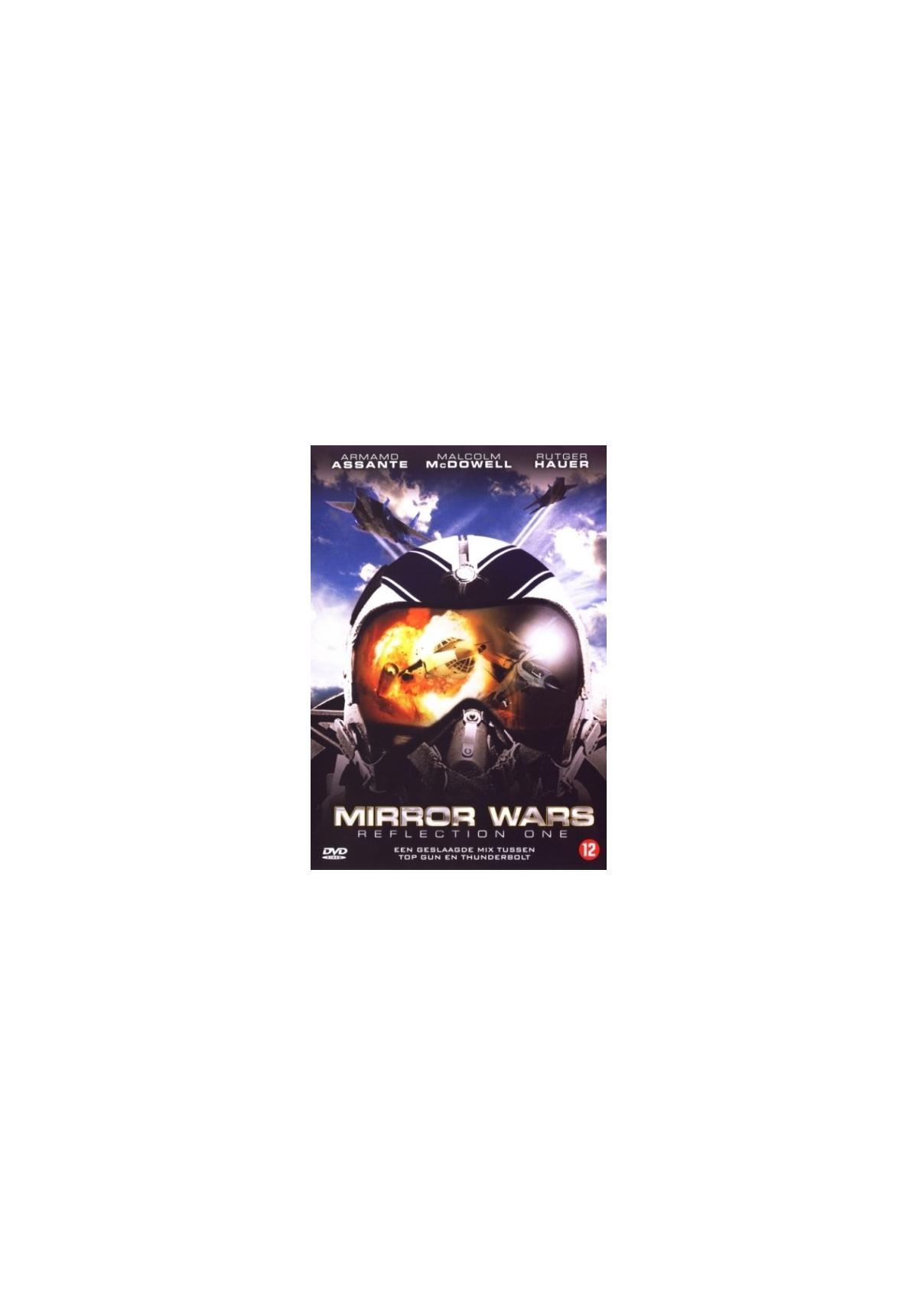Dvd-hoes voor 'Mirror Wars: Reflection One'. Piloten en jets zijn zichtbaar tegen een donkere lucht.