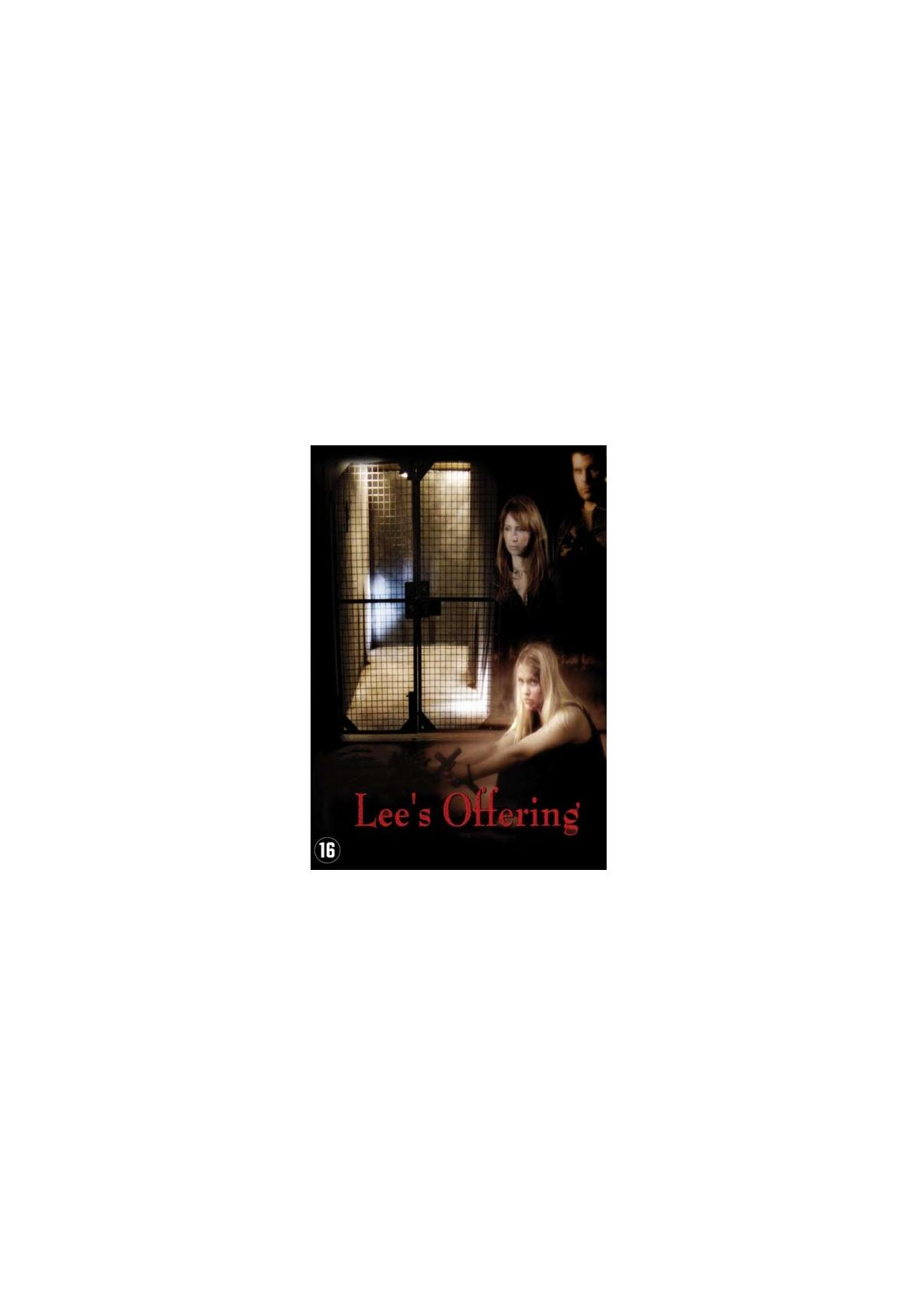 Couverture DVD pour 'Lee's Offering'. Une femme au premier plan et deux personnes en arrière-plan.