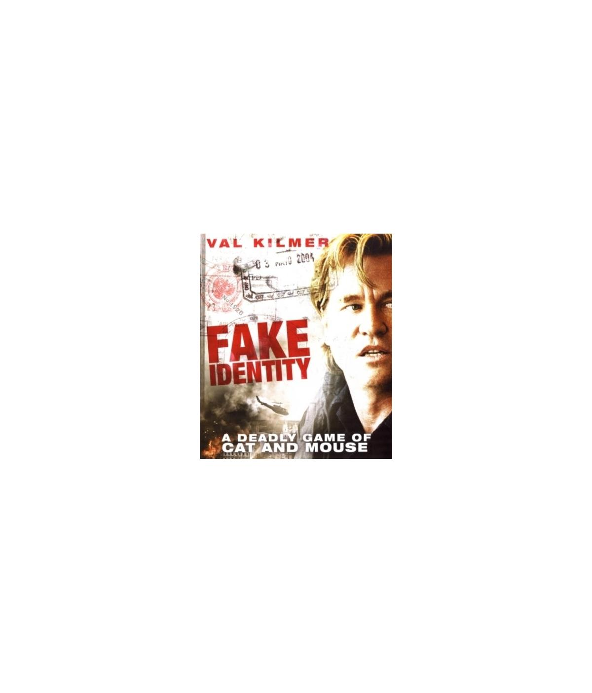 Filmposter. Een man met een bezorgd gezicht. Titel: Fake Identity.