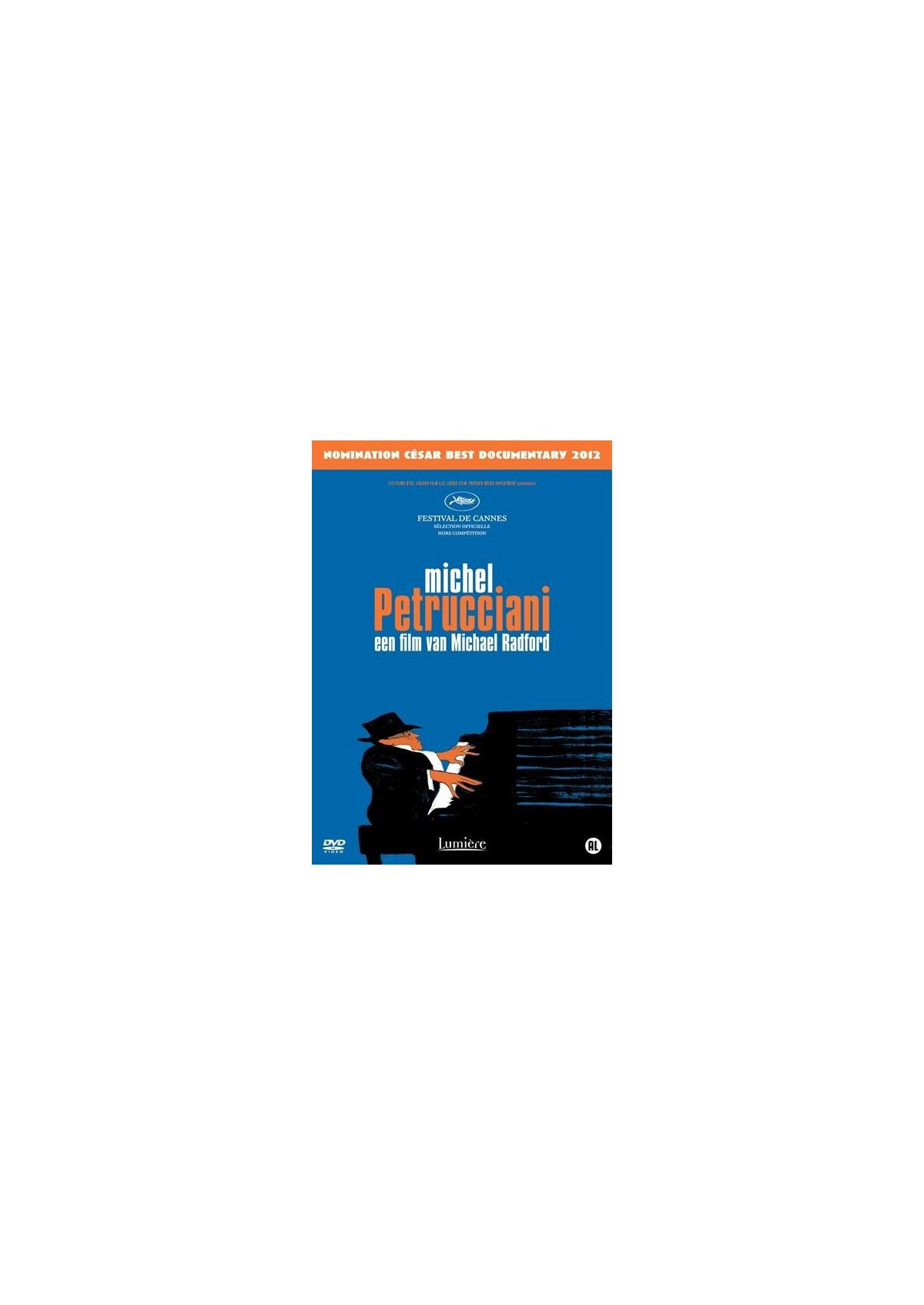 Jaquette DVD avec un homme jouant du piano. Titre : Michel Petrucciani.