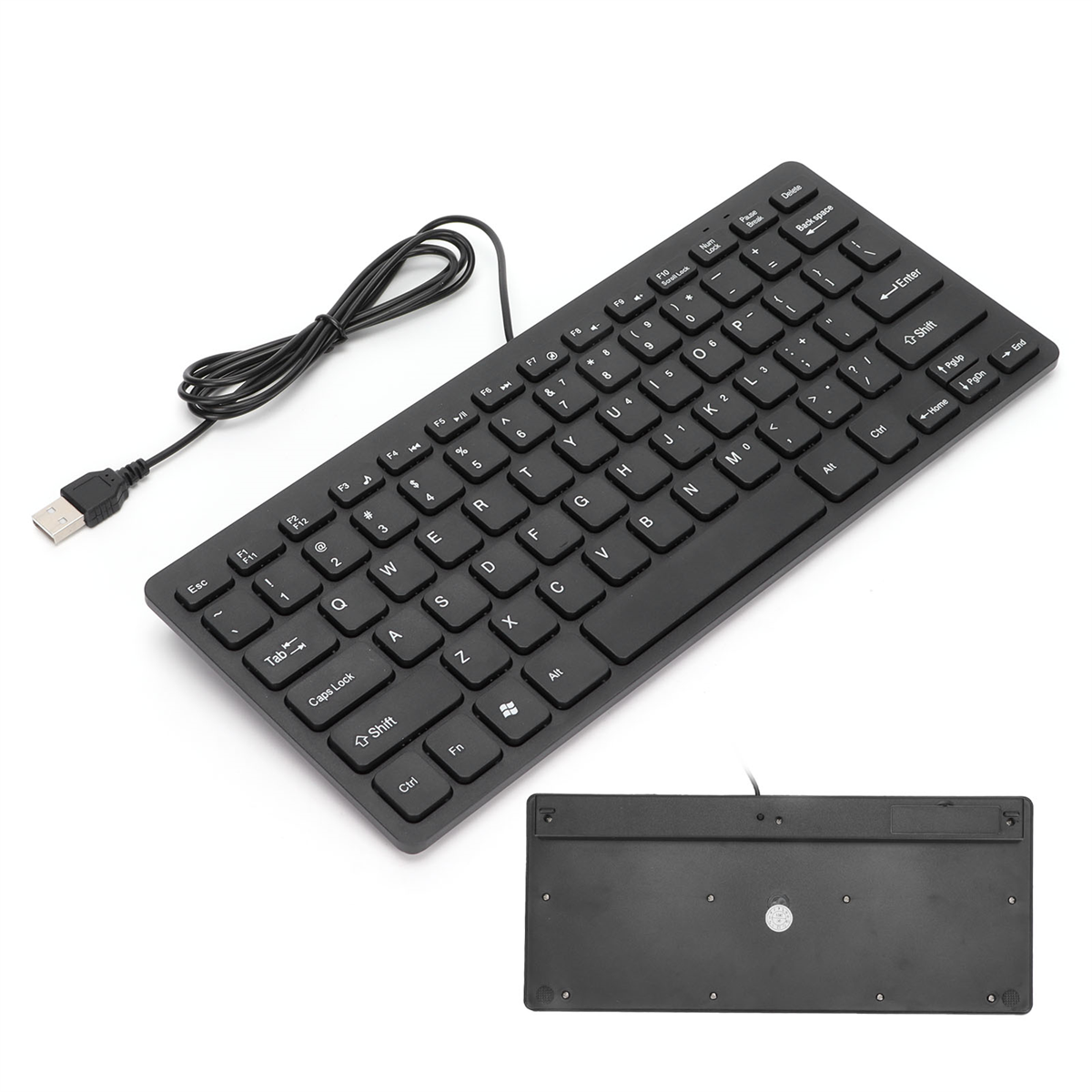 Schwarze Tastatur mit USB-Kabel. Die Tasten sind mit weißen Buchstaben beschriftet.