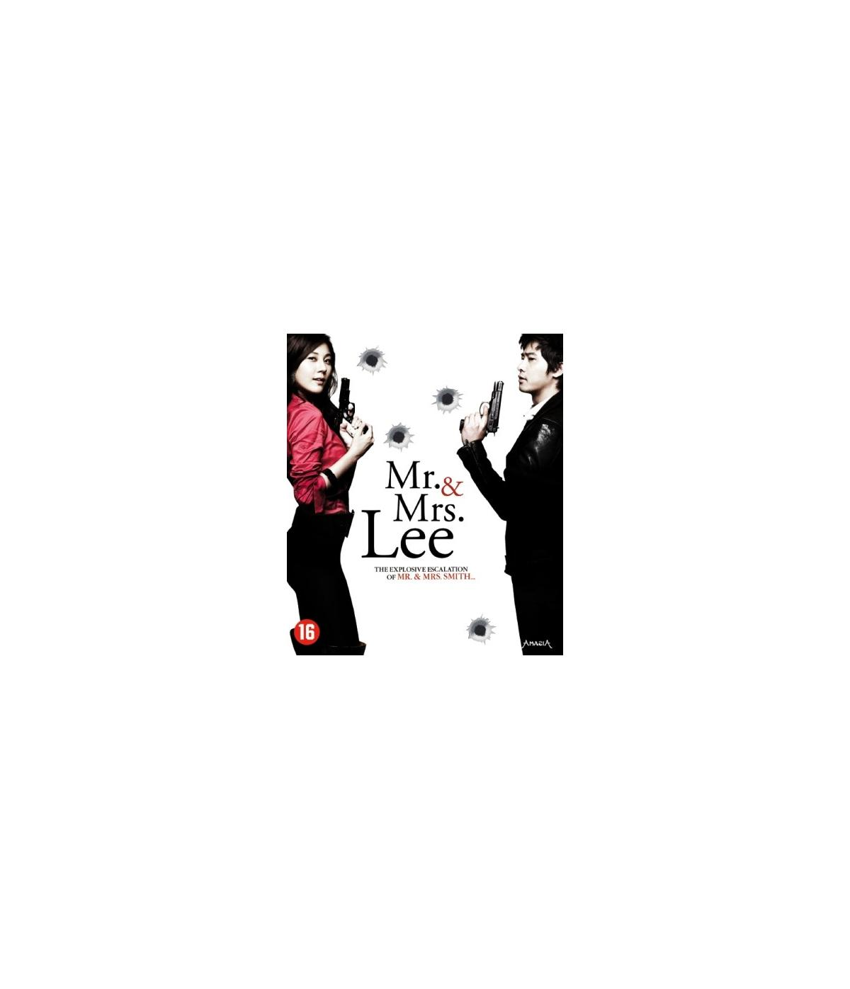 Affiche du film 'Mr. & Mrs. Lee', deux personnes tenant des armes avec des impacts de balles.