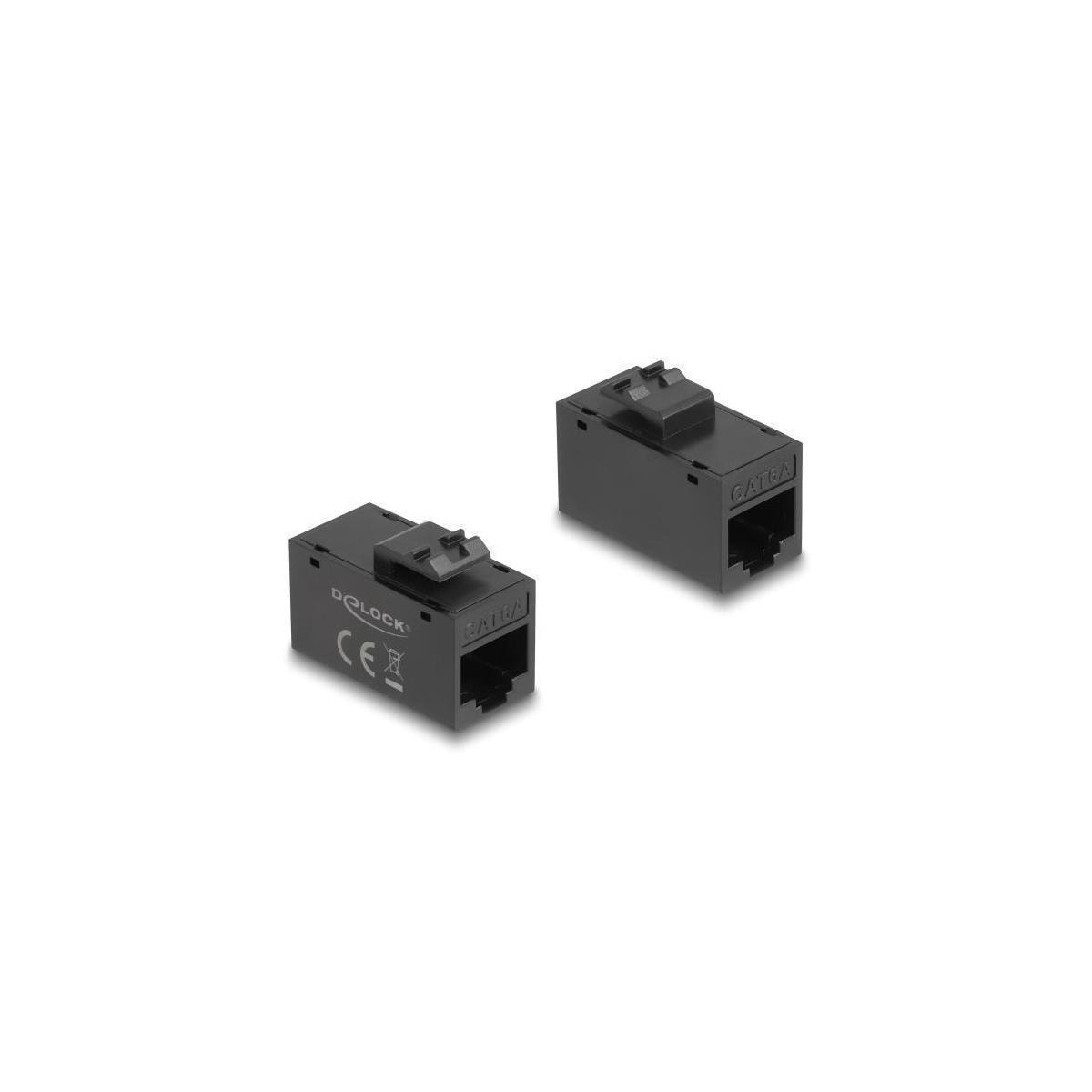 Zwei schwarze CAT6 RJ45-Anschlüsse. Jeder hat eine kleine Lasche und ein CAT6-Etikett.