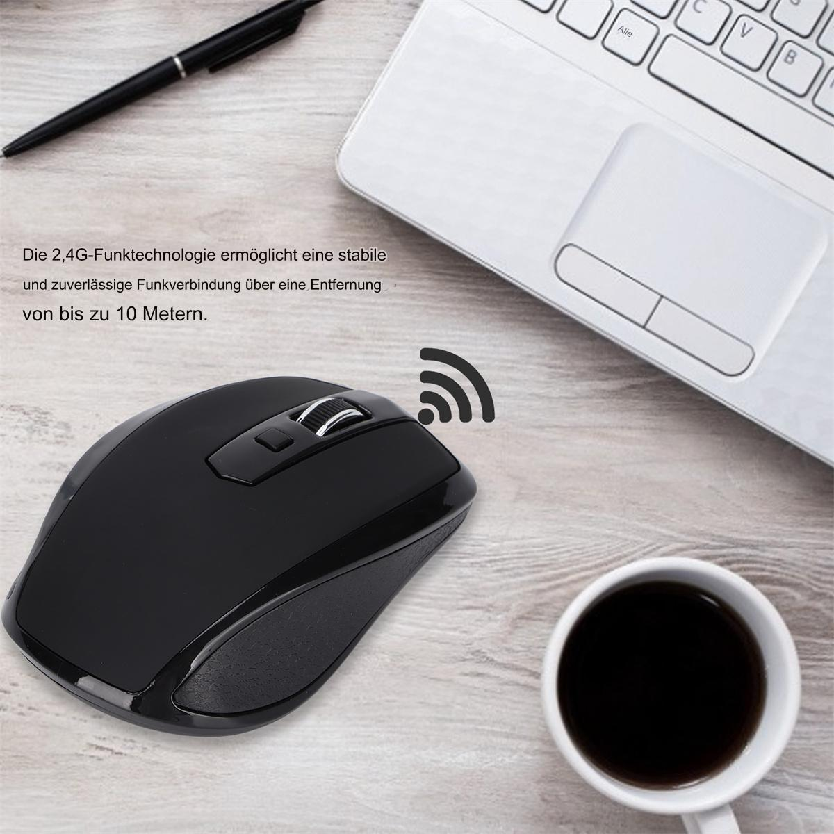 Schwarze kabellose Maus und Laptop. Eine Tasse Kaffee befindet sich auf der rechten Seite, Text in der Nähe.