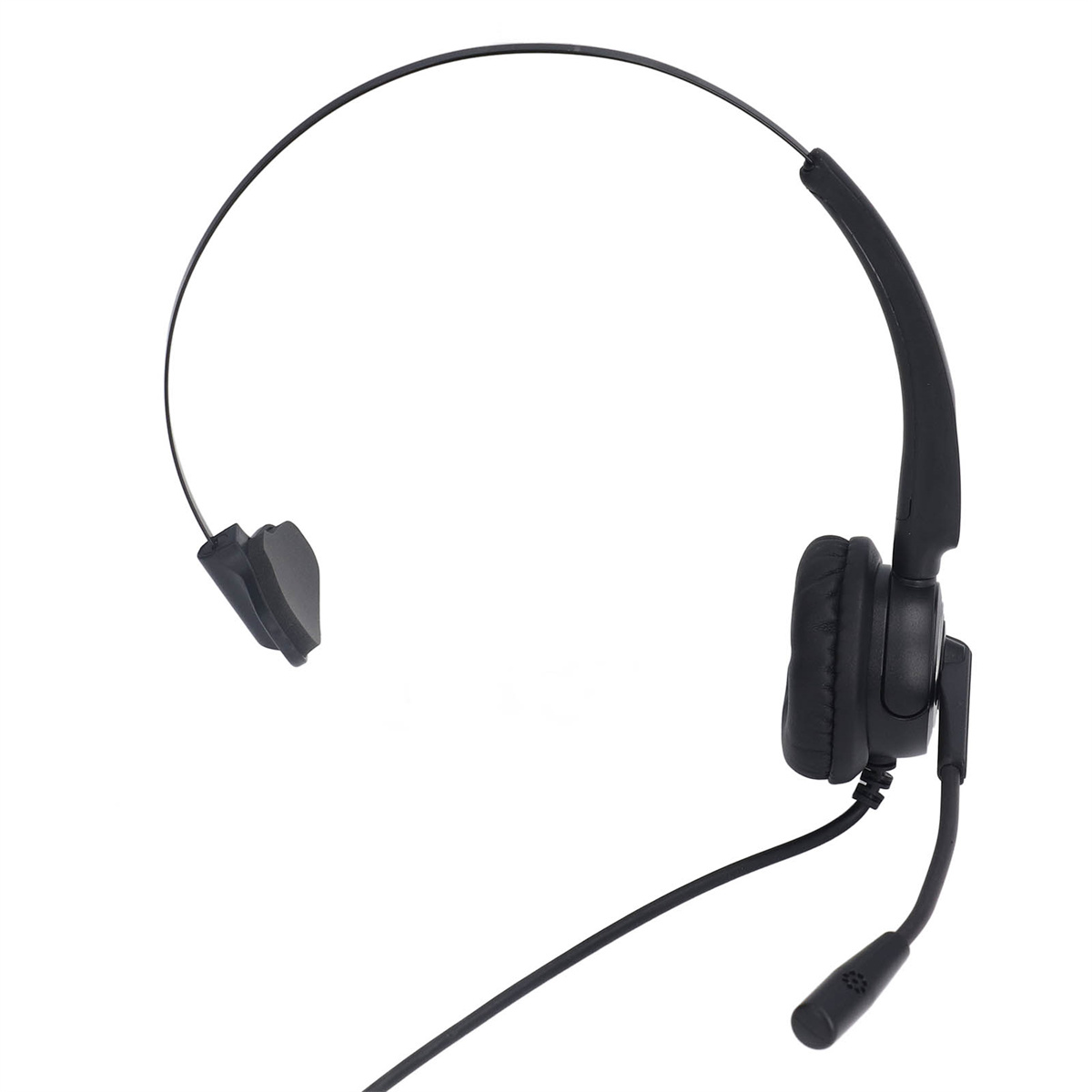 Ein schwarzes Headset mit Mikrofon. Es ist vor weißem Hintergrund.
