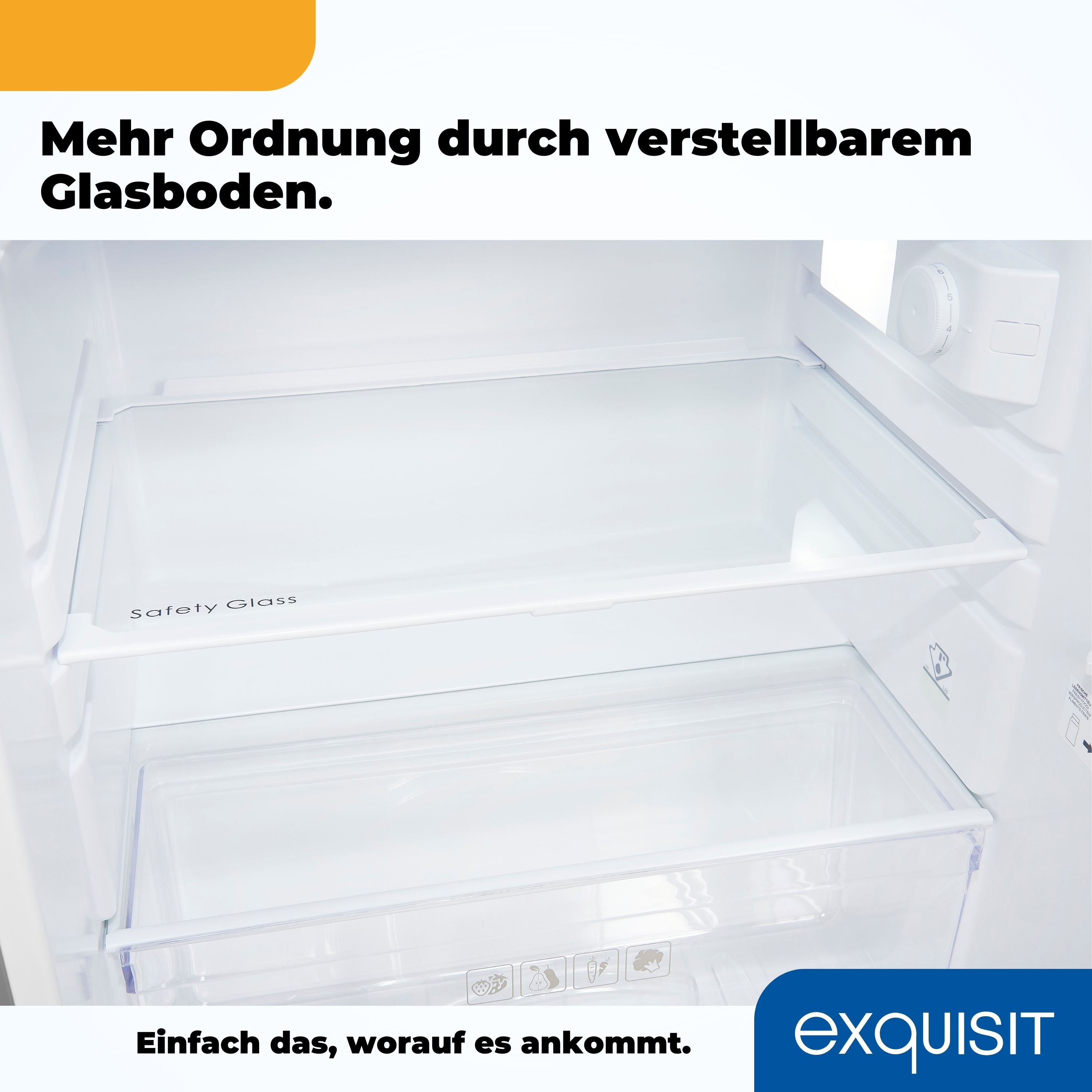 Weißer Kühlschrankinnenraum mit Glasböden und einer transparenten Schublade.
