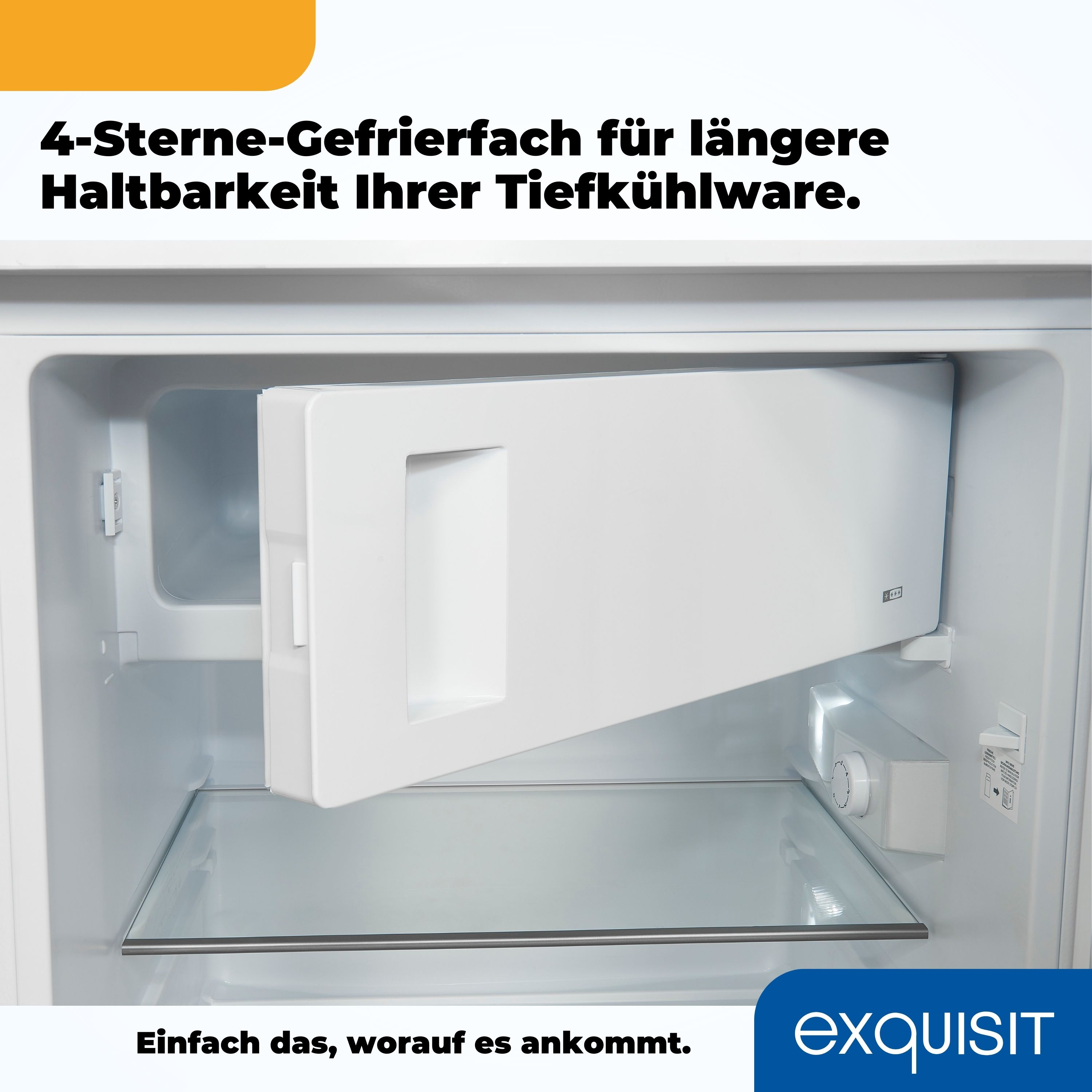 Innenraum eines weißen Kühlschranks, Gefrierfach offen, mit weißer Schublade. Text: 4 Sterne.