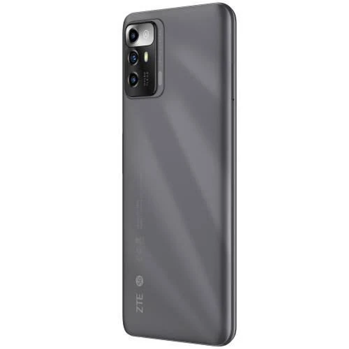 Widok z tyłu szarego telefonu ZTE z potrójnym aparatem. Logo ZTE na dole po lewej.