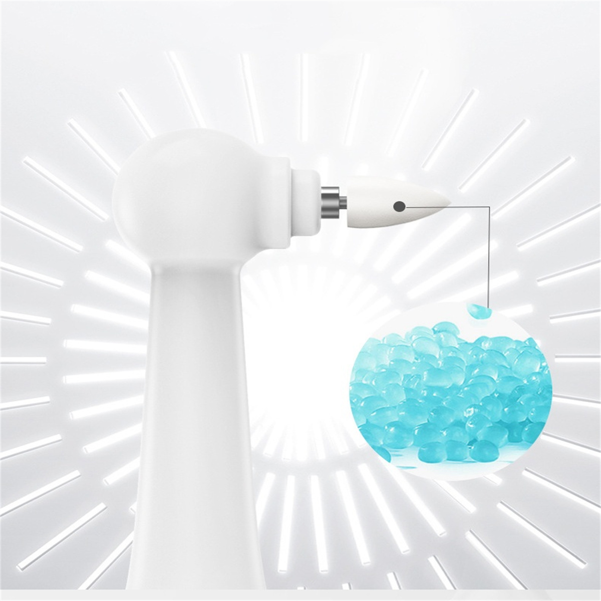 Ein weißer elektrischer Zahnbürstenkopf mit blauen Granulaten und umliegenden Lichtstrahlen.