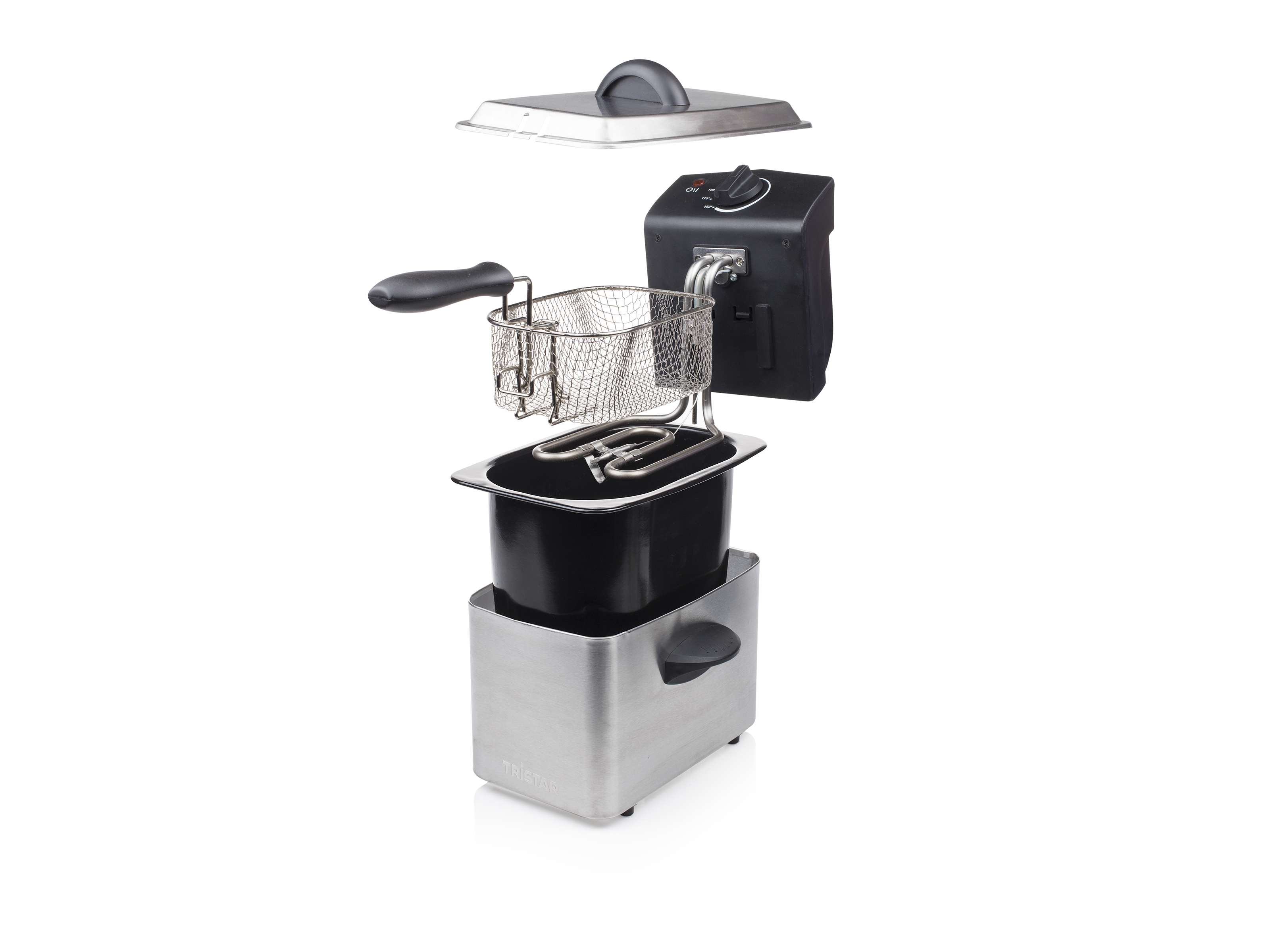 Rozłożona frytkownica. Srebrne i czarne elementy. Białe tło.