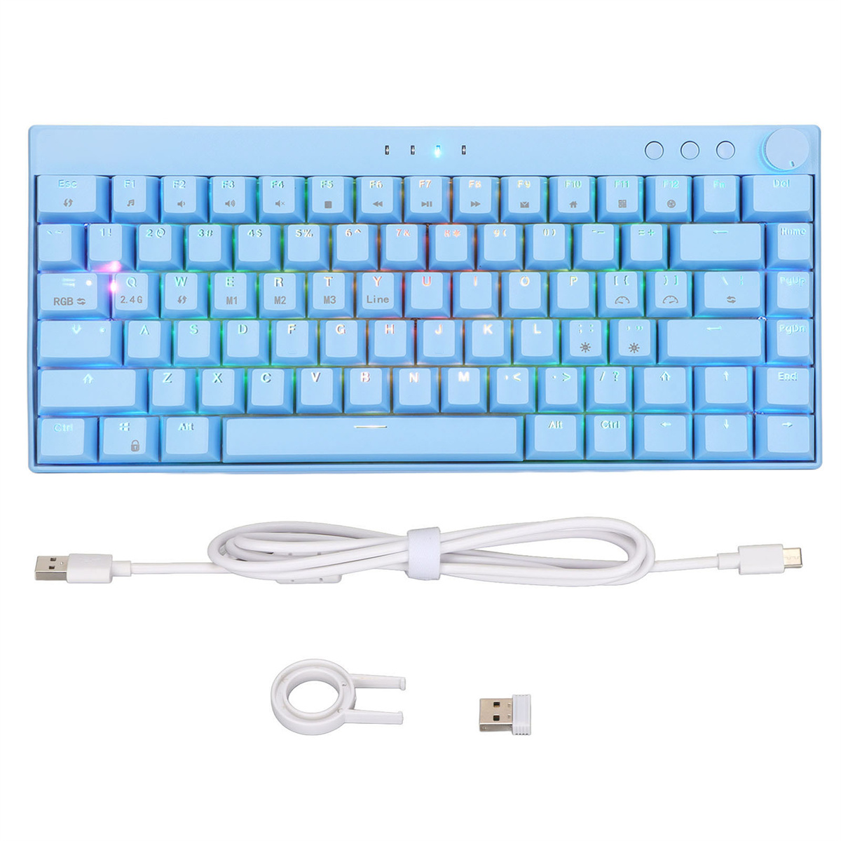 Blaue mechanische Tastatur mit Kabel, Keycap-Abzieher und USB-Empfänger. Weißer Hintergrund.