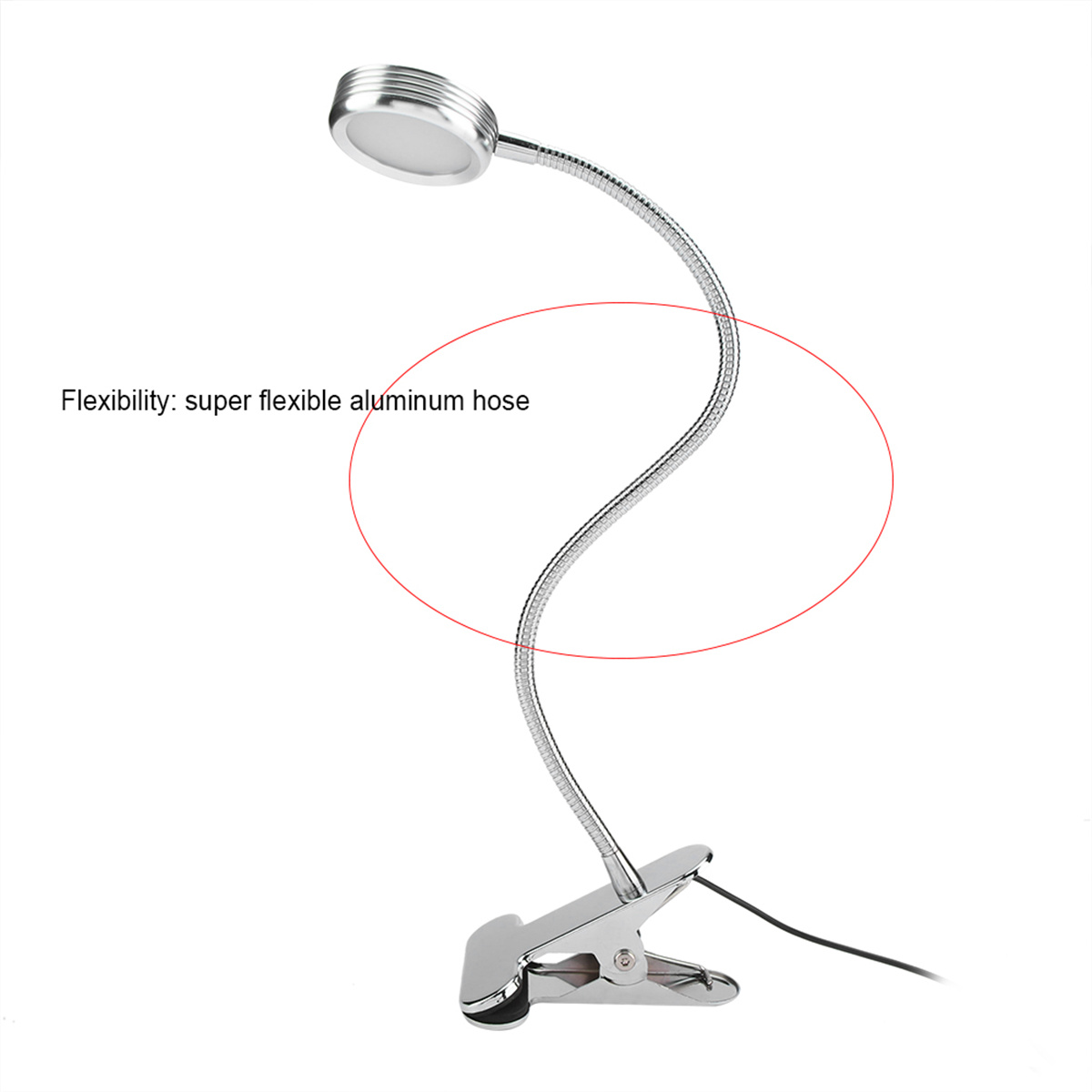 Flexible Schreibtischlampe mit rundem Licht und Klemme. Die Lampe ist silberfarben.