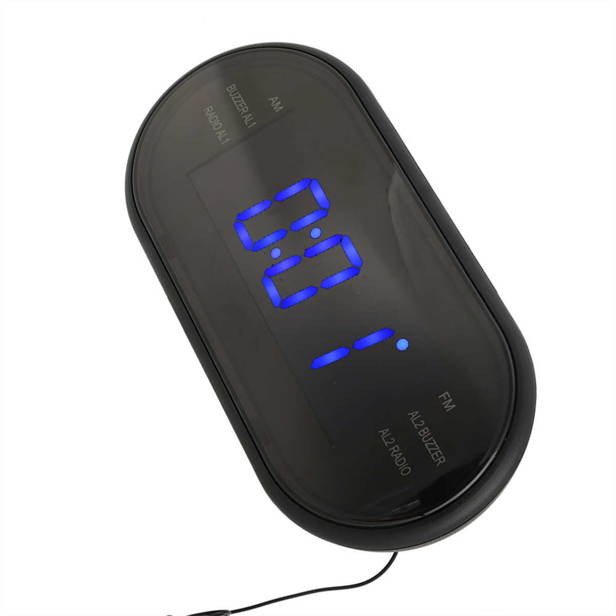 Eine schwarze Digitaluhr, die die Zeit anzeigt, mit Radio- und Summerbeschriftungen.