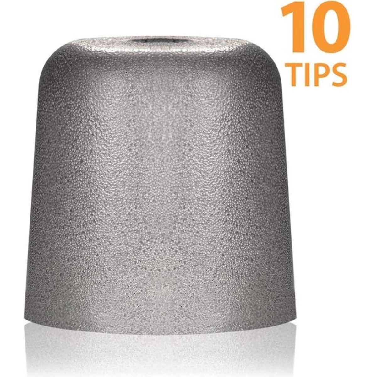 Grijze oordopje met '10 TIPS' tekst, op een witte achtergrond, close-up.