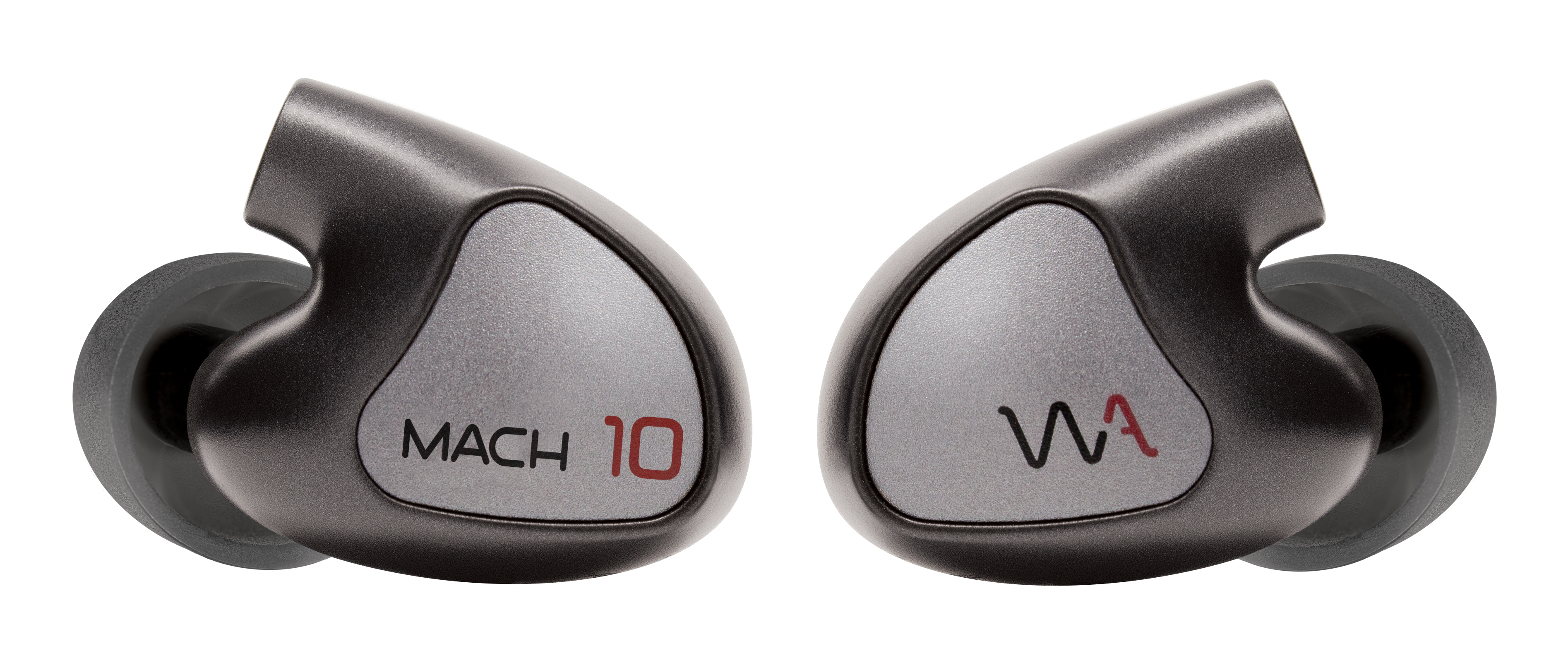 Twee zwarte en zilveren in-ear oordopjes. Modelnaam en merknaam op de buds.