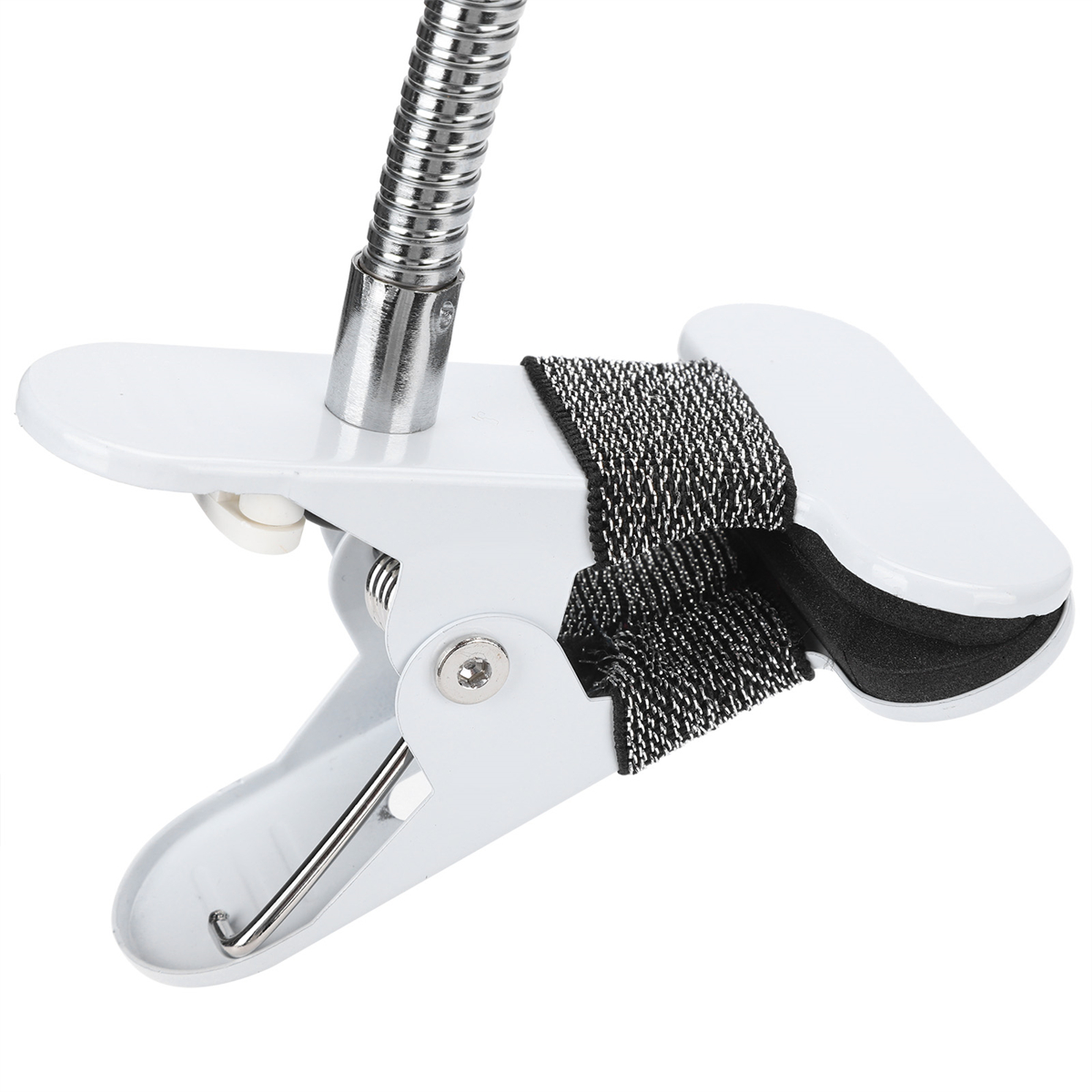 Eine weiße Klammer mit einem flexiblen Metallarm.