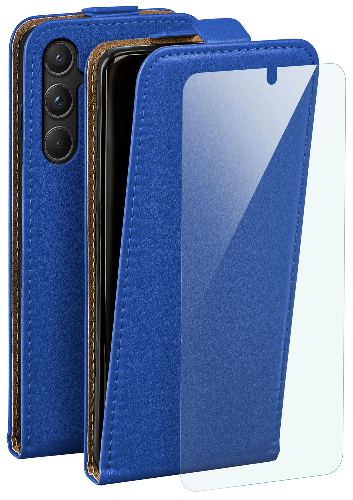 Blaues Telefon mit Hülle, offen, um den Bildschirm freizugeben. Eine Displayschutzfolie ist sichtbar. Braune Zierleiste.