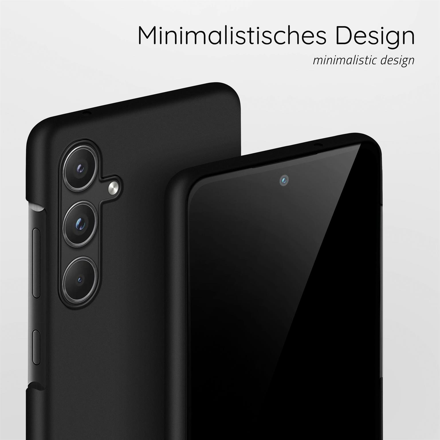 Zwei schwarze Telefone. Eines befindet sich in einer Hülle mit Kameraaussparungen, das andere hat einen Bildschirm.