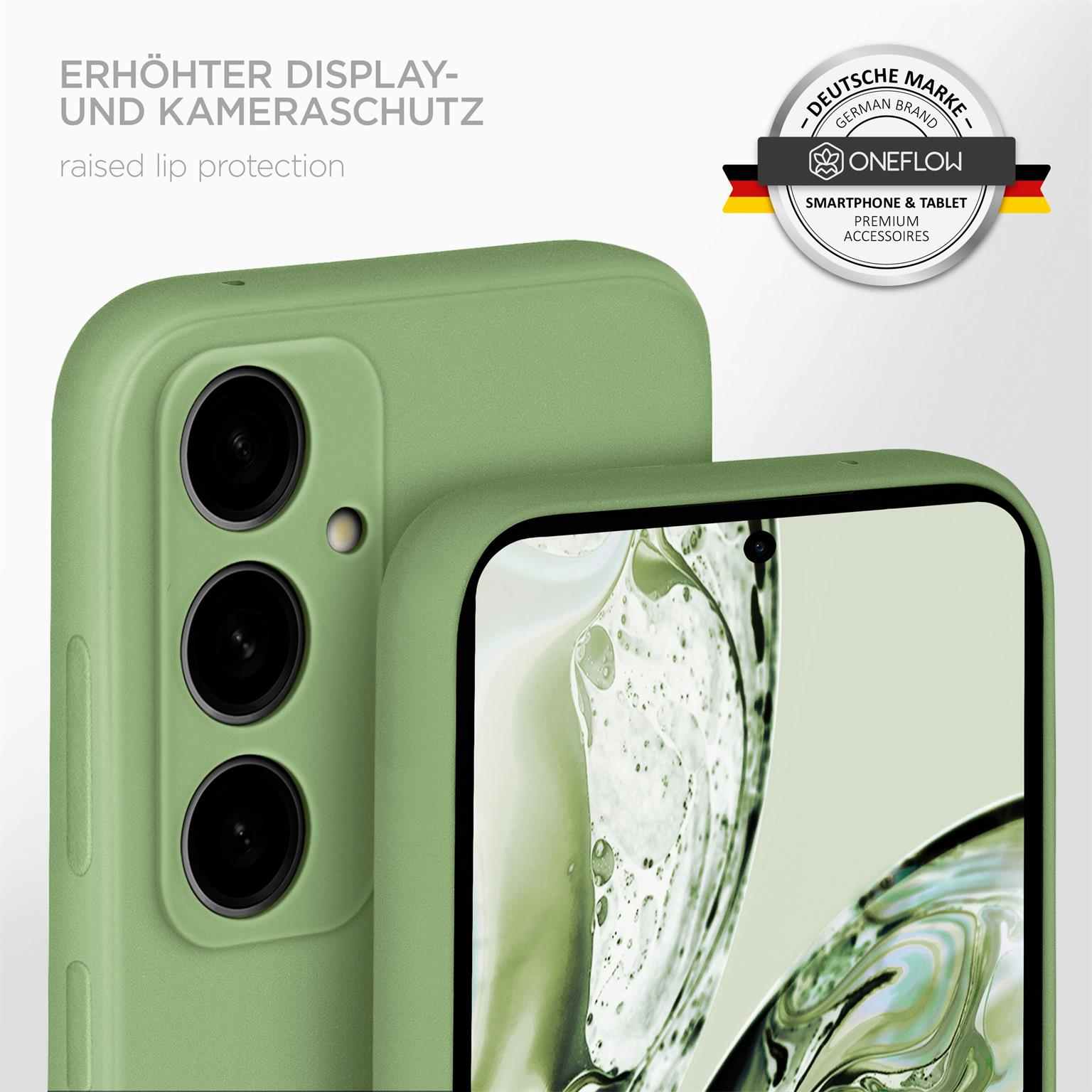 Grüne Handyhülle mit erhöhtem Kamera- und Displayschutz. Das Markenlogo ist sichtbar.