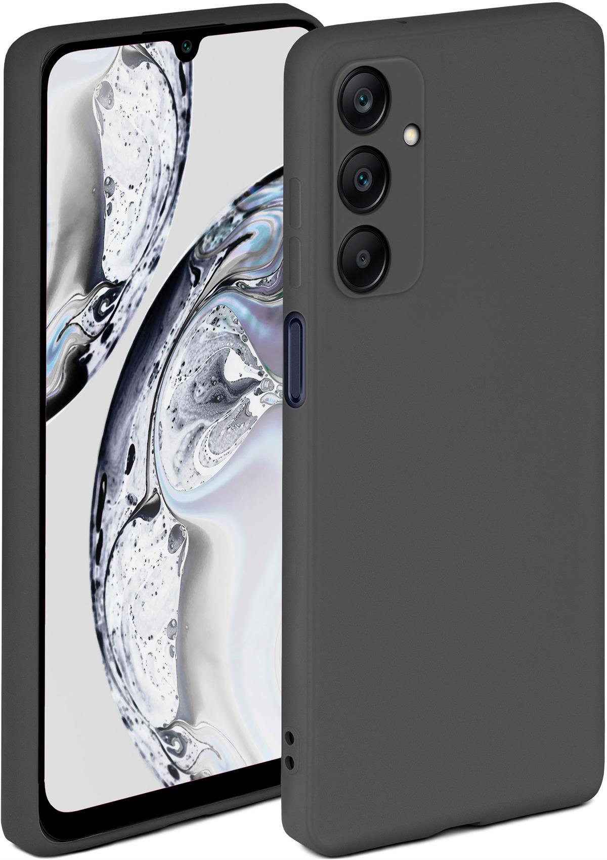 Eine dunkelgraue Handyhülle und ein Telefon. Das Telefon hat drei Kameras.