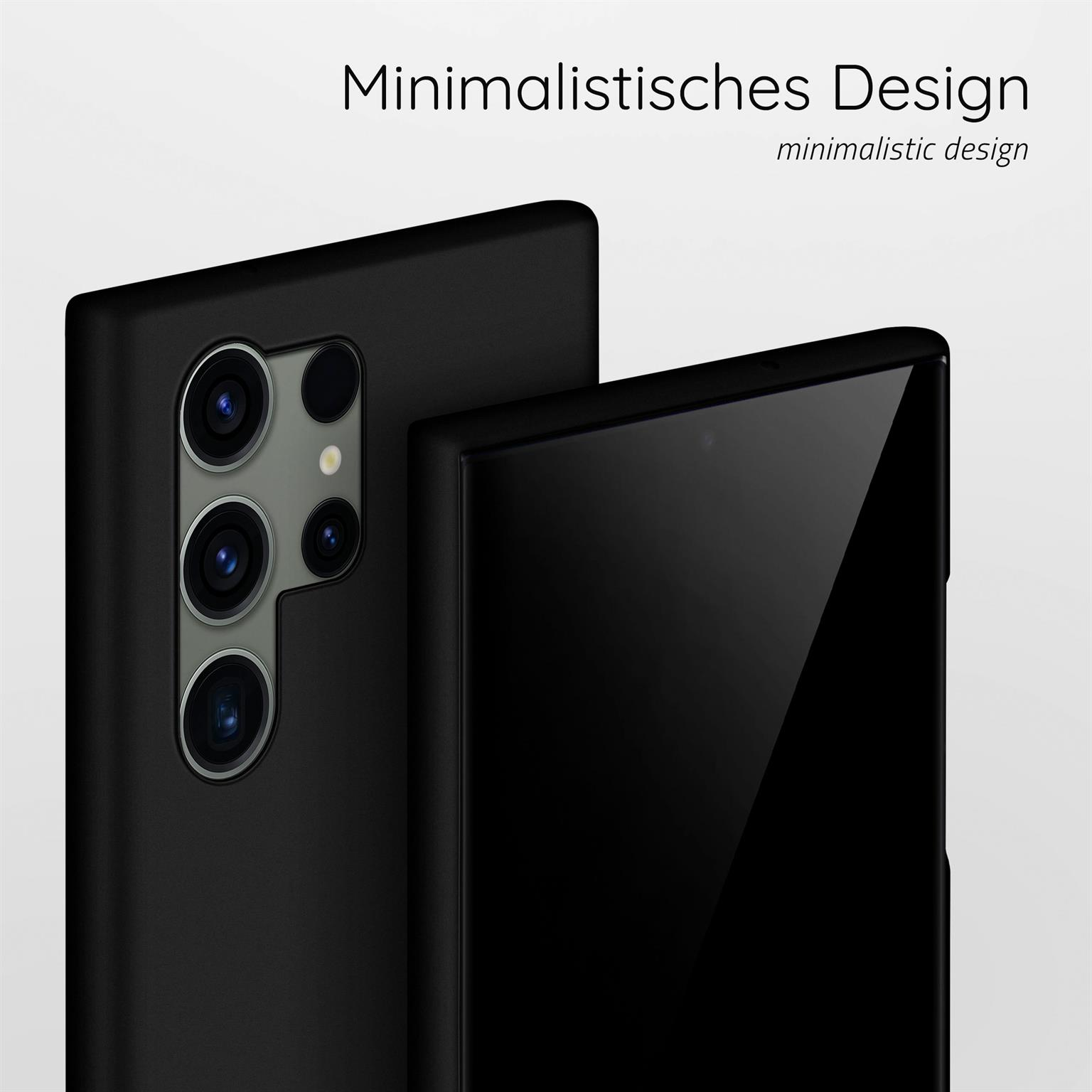 Zwei schwarze Telefone, eines mit Hülle, Nahaufnahme, mit minimalistischem Design auf weißem Hintergrund.