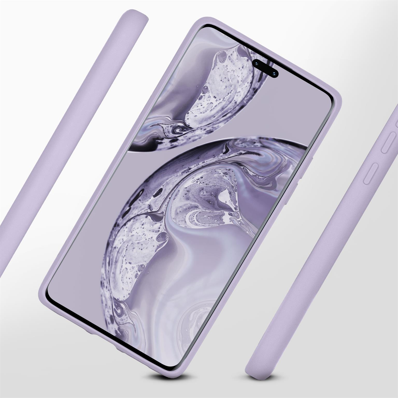 Lila Telefon in passender Hülle. Drei Hüllen sind sichtbar, zwei schwebend. Fokus auf das Design der Hülle.