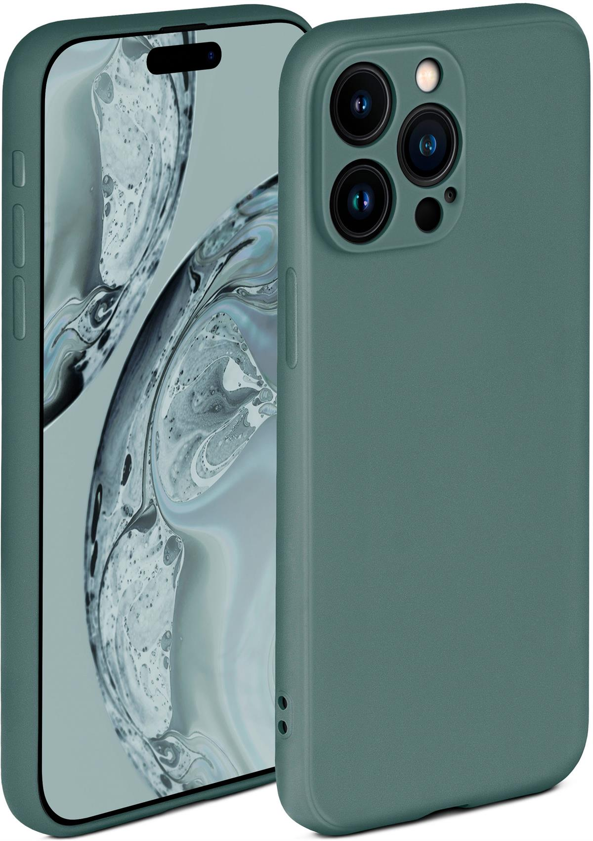 Grünes Telefon in einer Hülle. Das Telefon hat mehrere Kameras. Weißer Hintergrund.