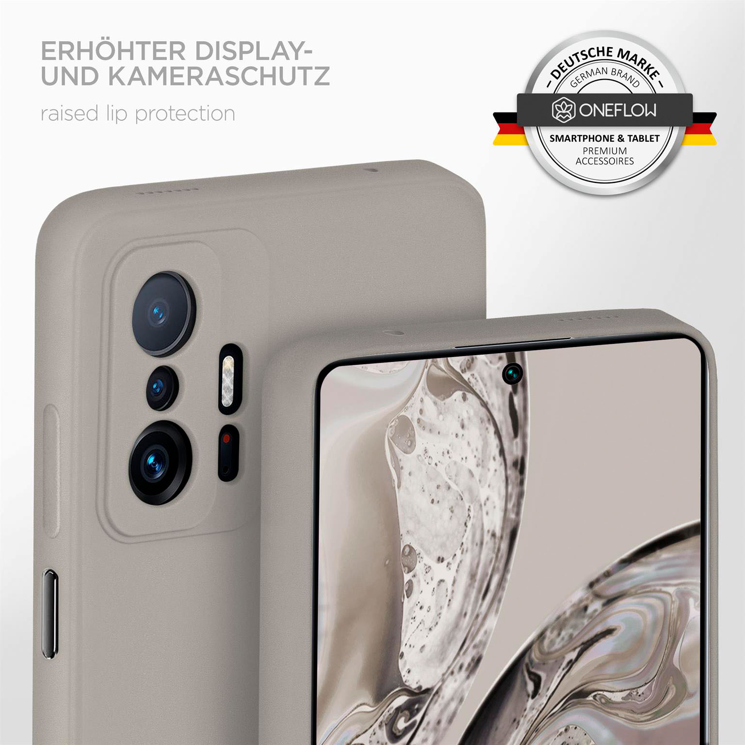 Zwei Handyhüllen, eine beige mit Kameraschutz. Die andere ist leicht dahinter.