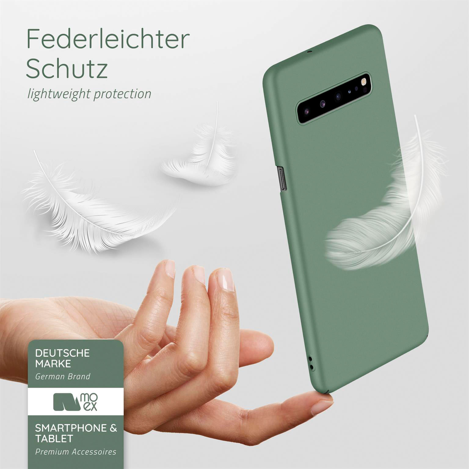 Grüne Handyhülle mit weißen Federn. moex Logo und deutscher Text.