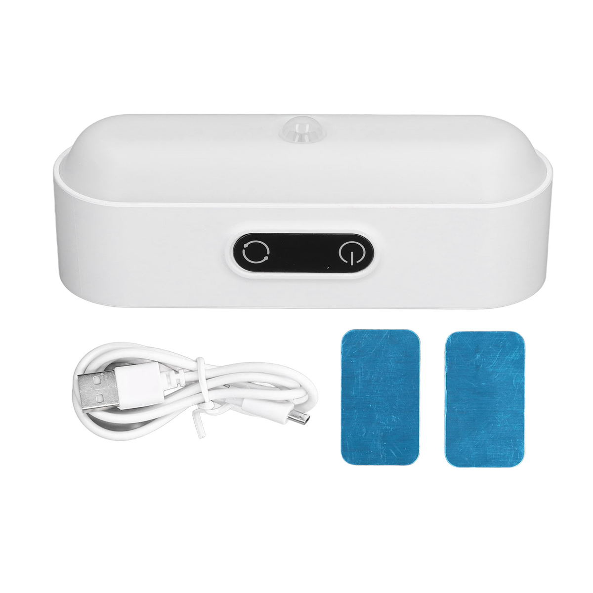 Ein weißes, rechteckiges Gerät mit zwei Knöpfen und einem USB-Kabel mit zwei blauen Pads.