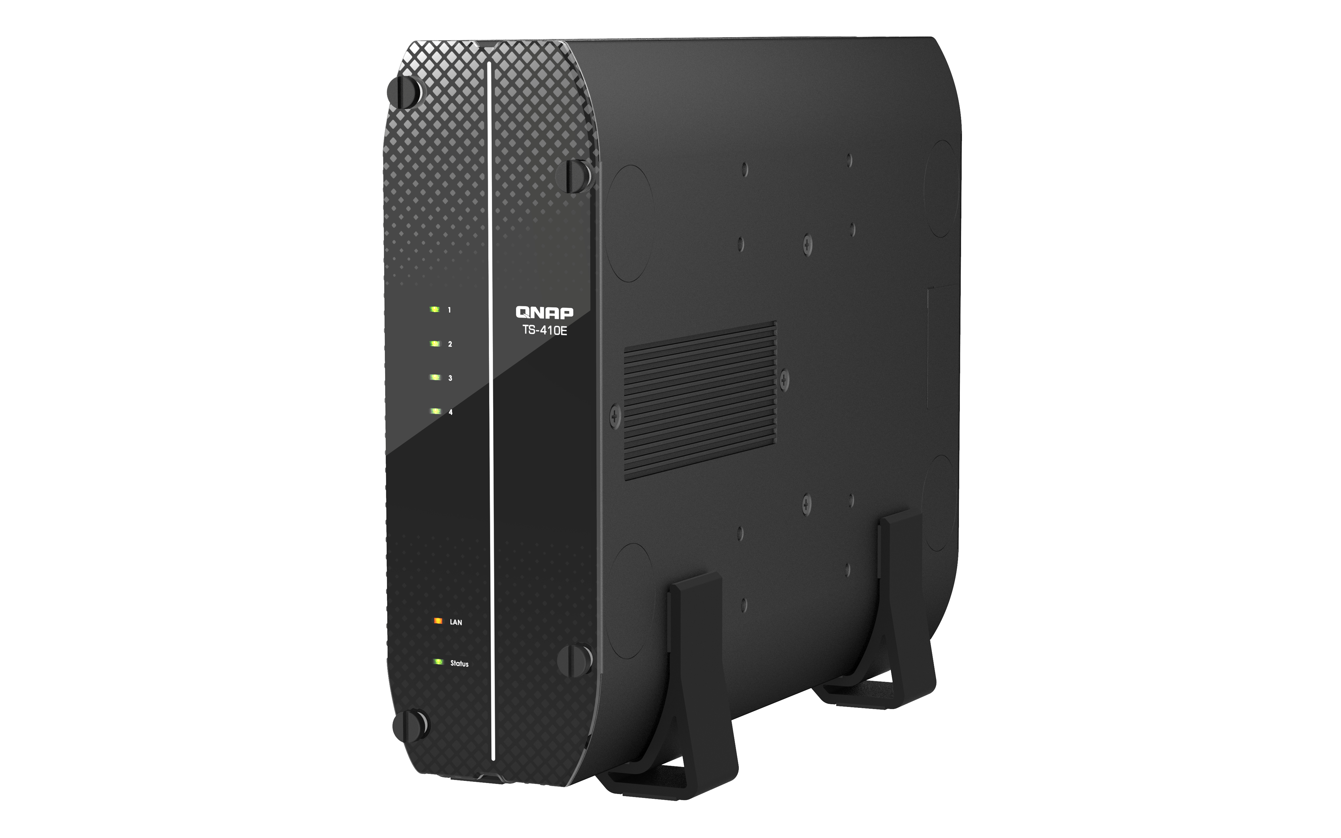 Schwarzer QNAP TS-410E-Server. Winkelansicht. Kontrollleuchten. QNAP-Logo. Schwarzer Ständer.