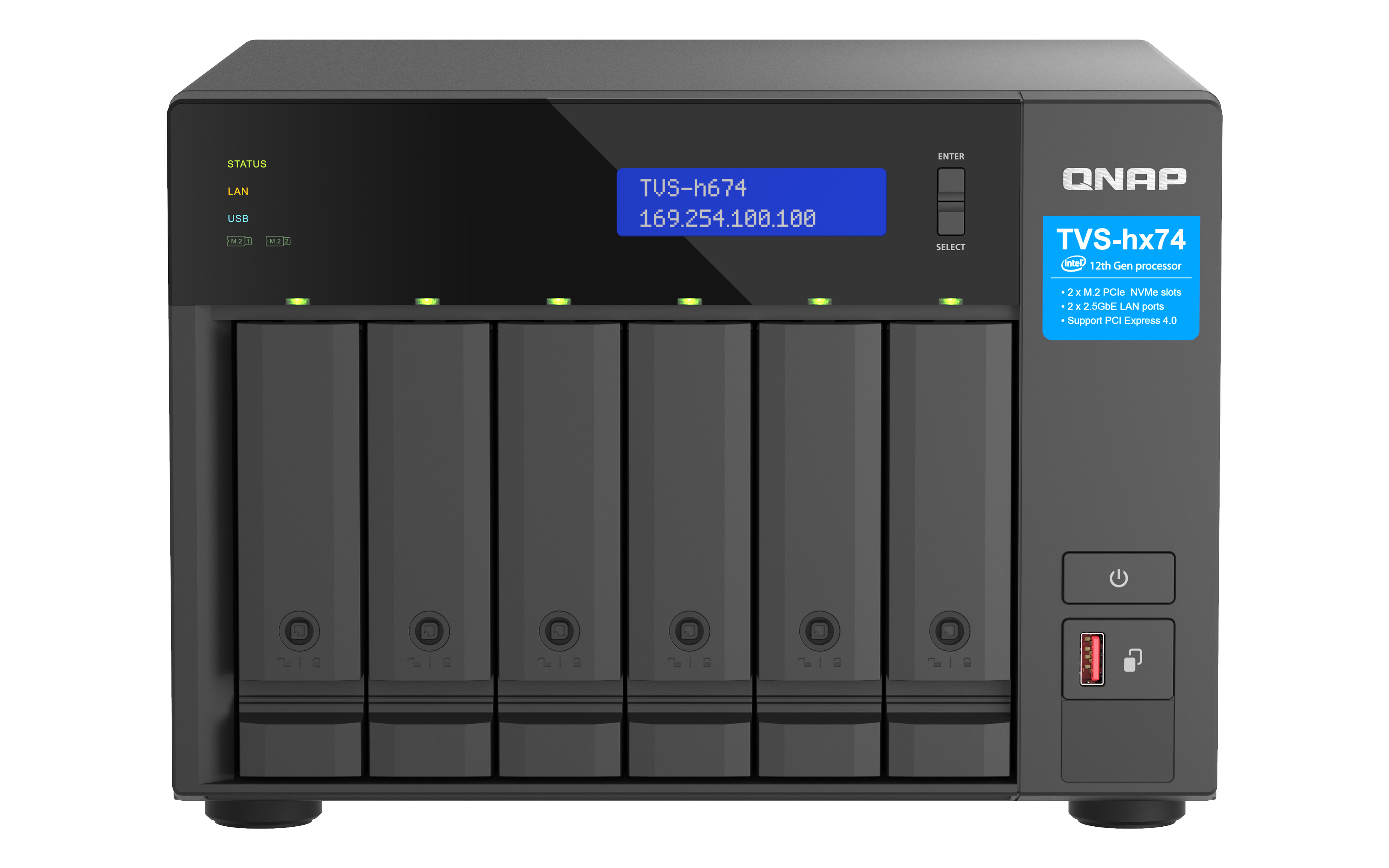 Ein schwarzer QNAP NAS-Server mit Display und sechs Laufwerksschächten auf weißem Hintergrund.