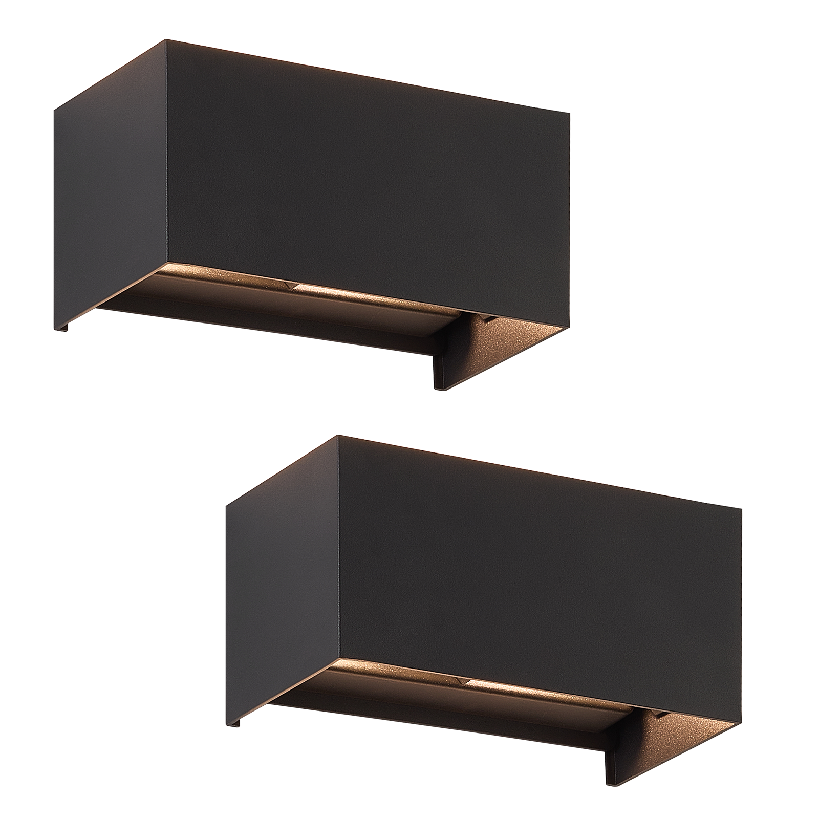 Dwie czarne, prostokątne lampy ścienne, emitujące światło w dół. Białe tło.