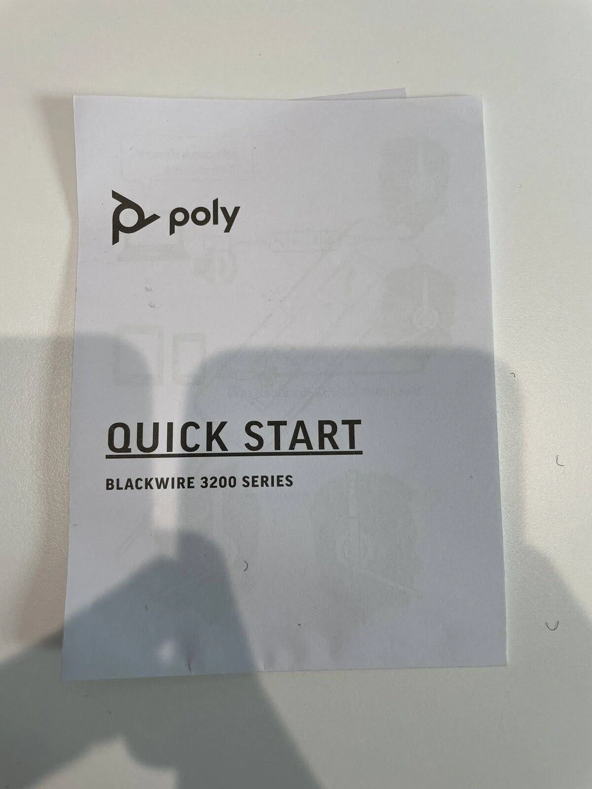 Snelstartgids van Poly, zwart-wit. De titel luidt 'QUICK START' en 'BLACKWIRE 3200 SERIES'.