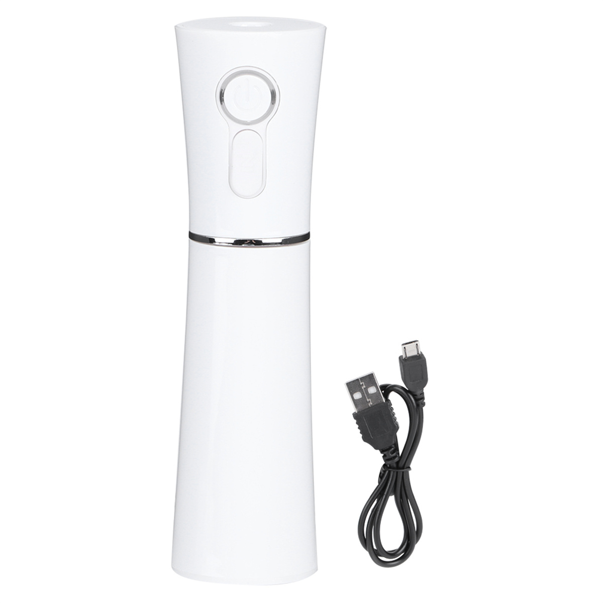 Weißer elektrischer Kaffeemühle mit einem USB-Ladekabel daneben.