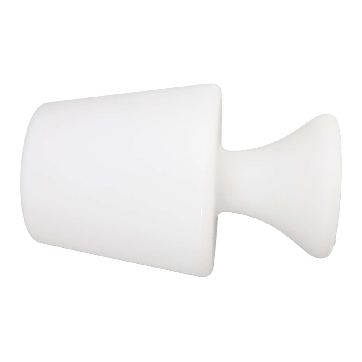 Weiße Lampe, konische Form mit gebogenem Sockel. Weißer Hintergrund.