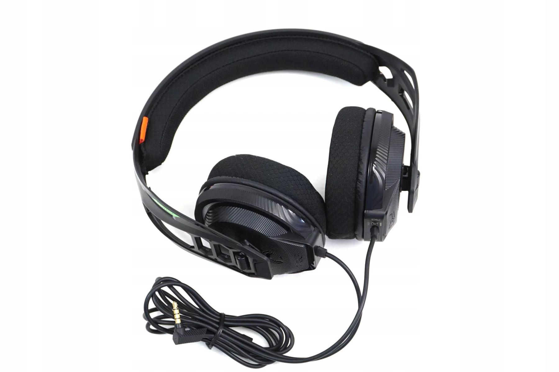 Casque gaming noir avec connexion filaire. Avec oreillettes et arceau.