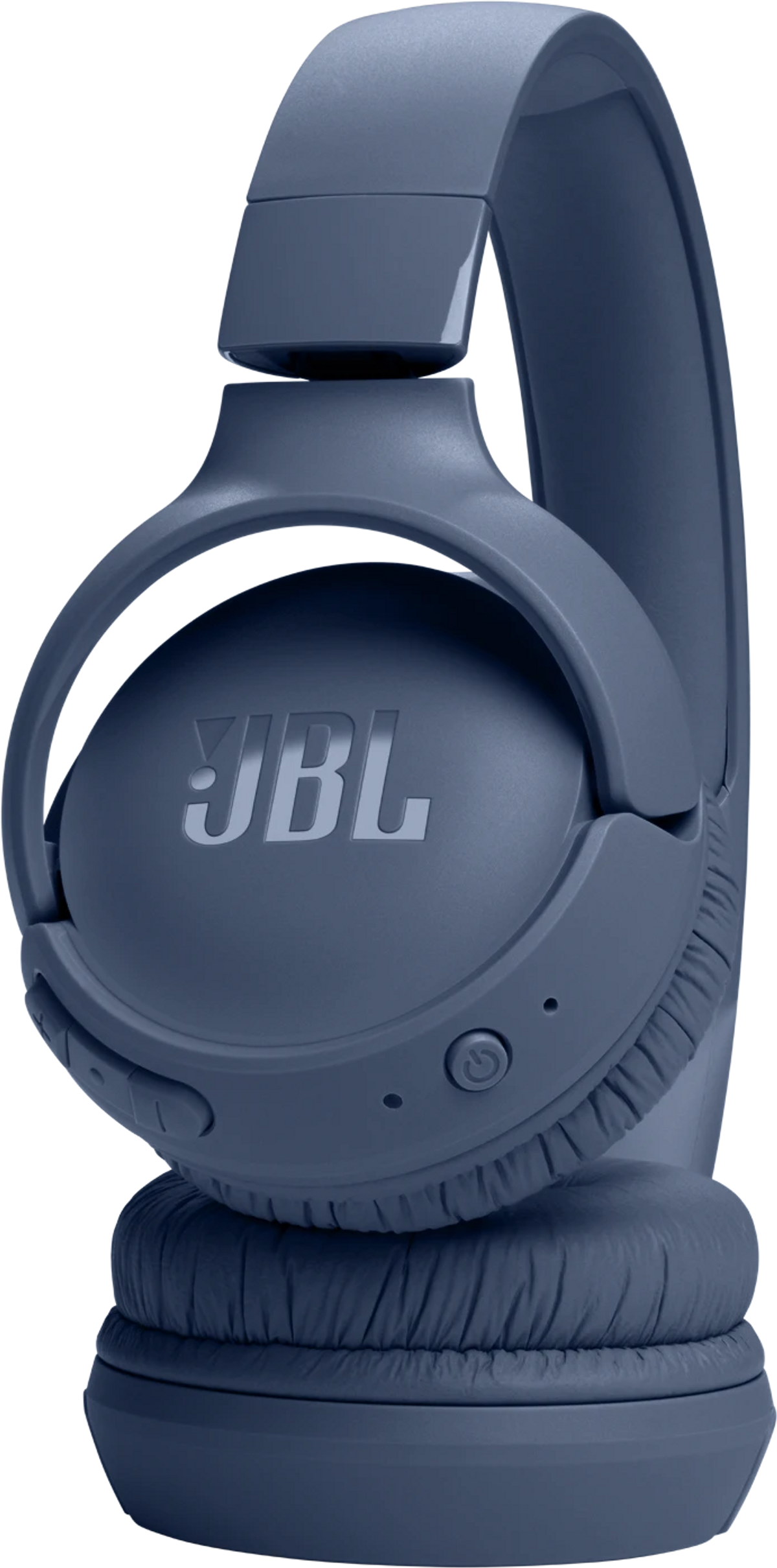 Auriculares JBL azules. El logotipo de JBL está en la orejera. El botón de encendido está visible. Los auriculares están sobre fondo blanco.