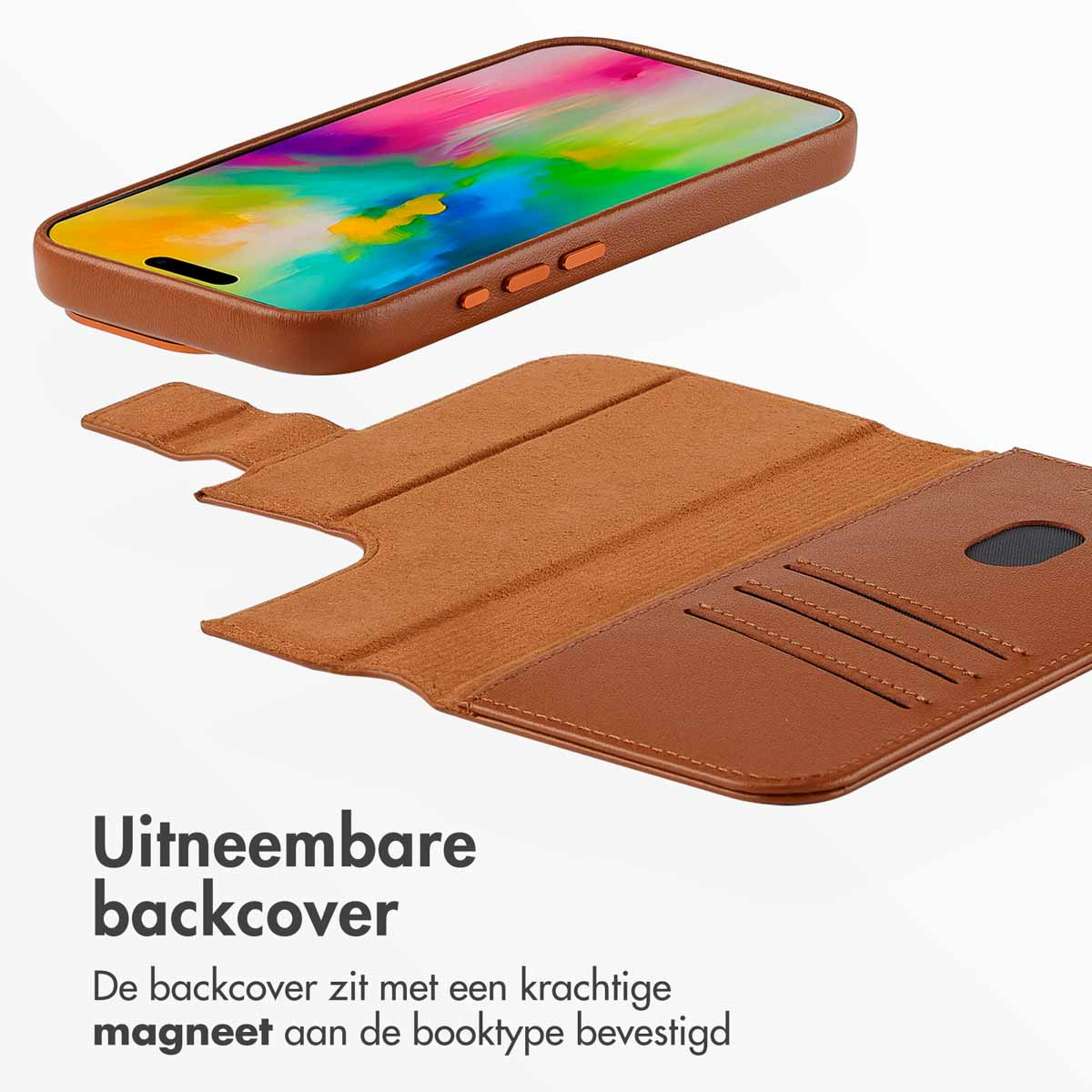 Bruine telefoonhoes open. Interieur met kaartsleuven en bruine telefoon. Witte achtergrond.