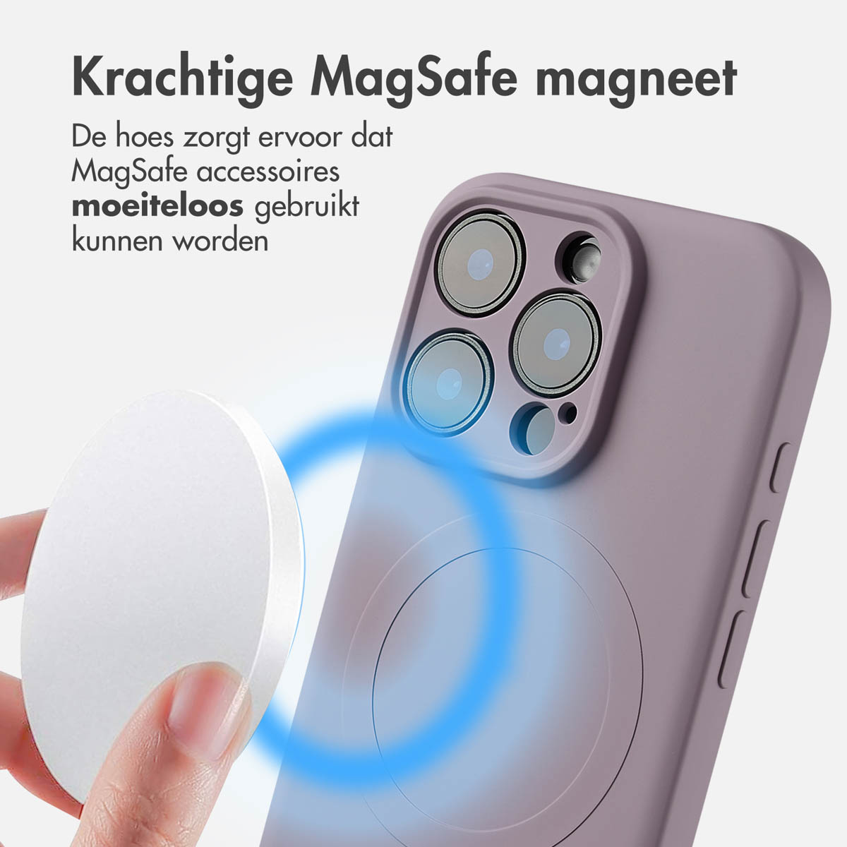 Een telefoonhoesje met een witte, ronde magnetische oplader. De hoes is paars en de oplader wit.