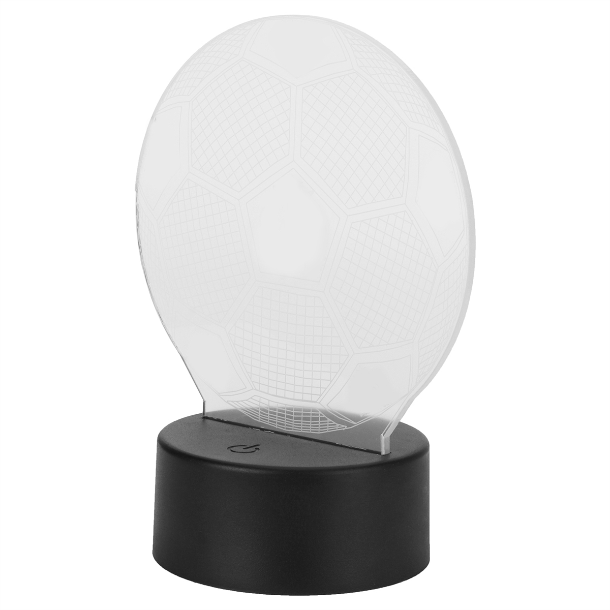 Eine fußballförmige Lampe mit schwarzem Sockel, die mit weißem Licht beleuchtet wird.