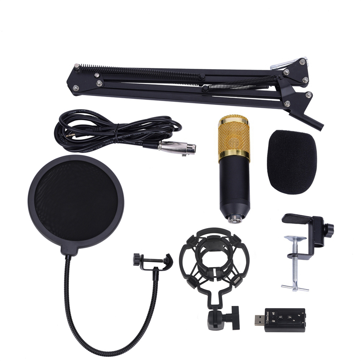 Ein Mikrofon-Set mit Mikrofonarm, Pop-Filter und Zubehör. Das Setup befindet sich auf einer weißen Oberfläche.