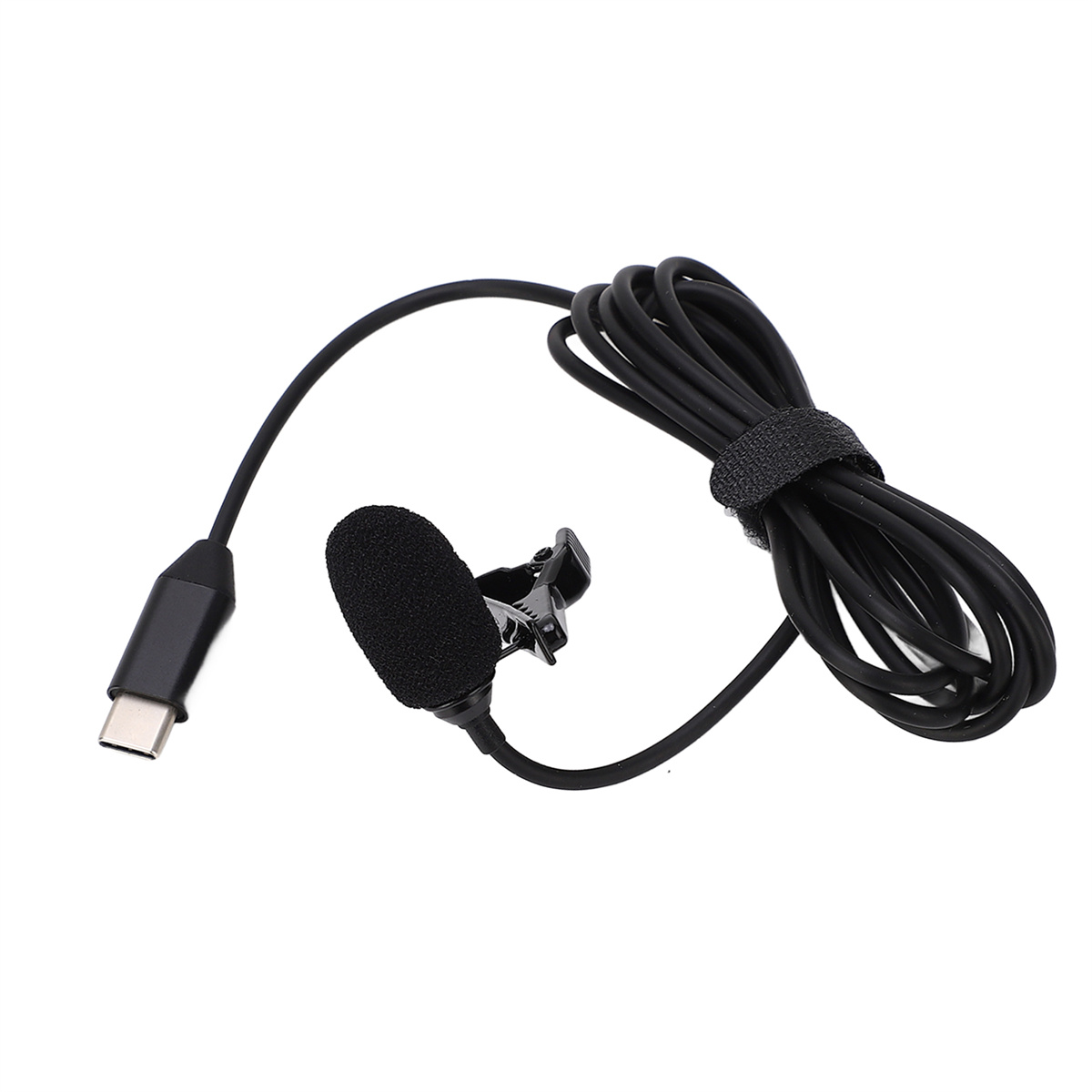 Ein kleines schwarzes Mikrofon mit Clip und Kabel auf weißem Hintergrund.