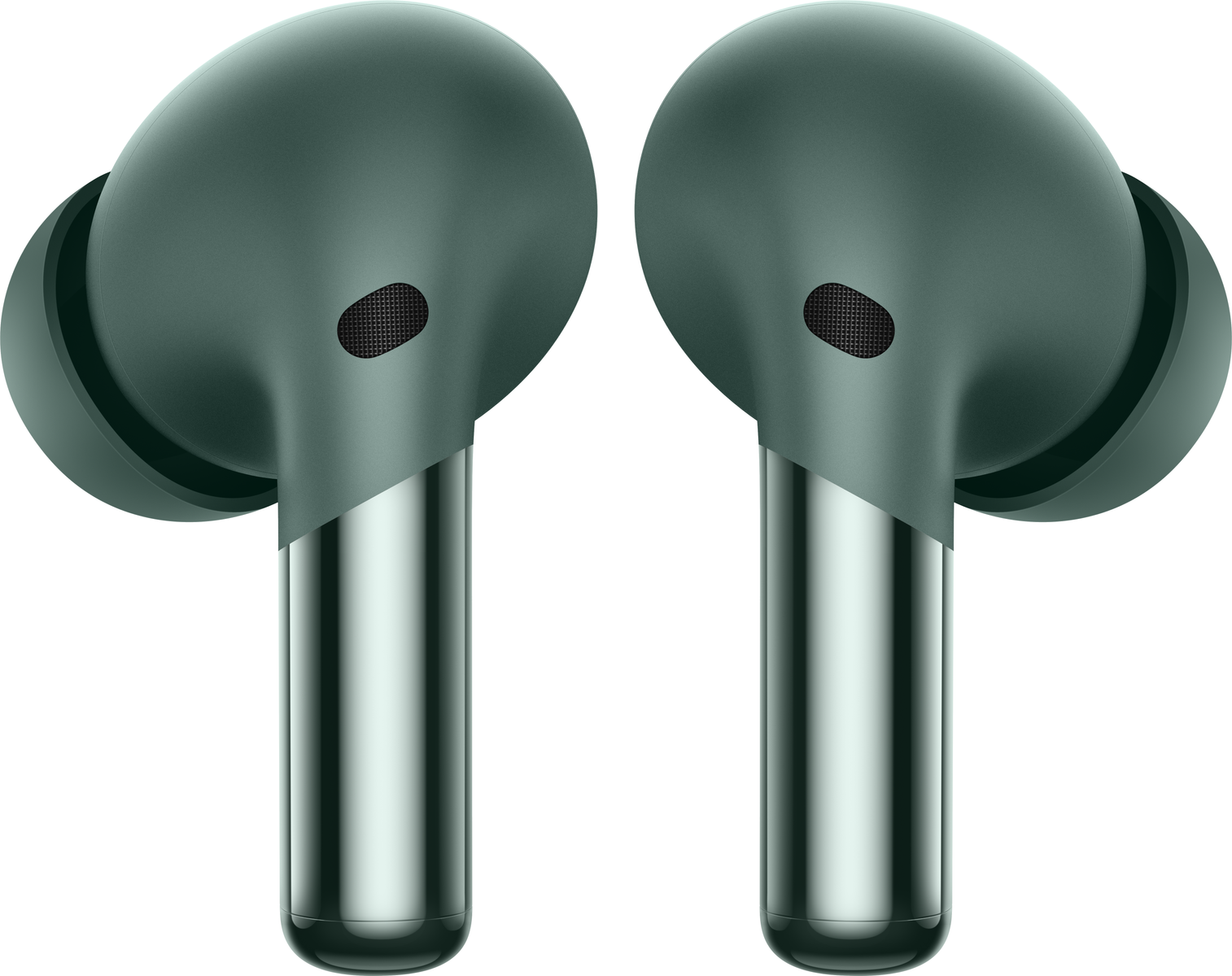 Dwa zielone bezprzewodowe słuchawki douszne ze srebrnymi akcentami. Są zbliżone i odizolowane na białym tle.