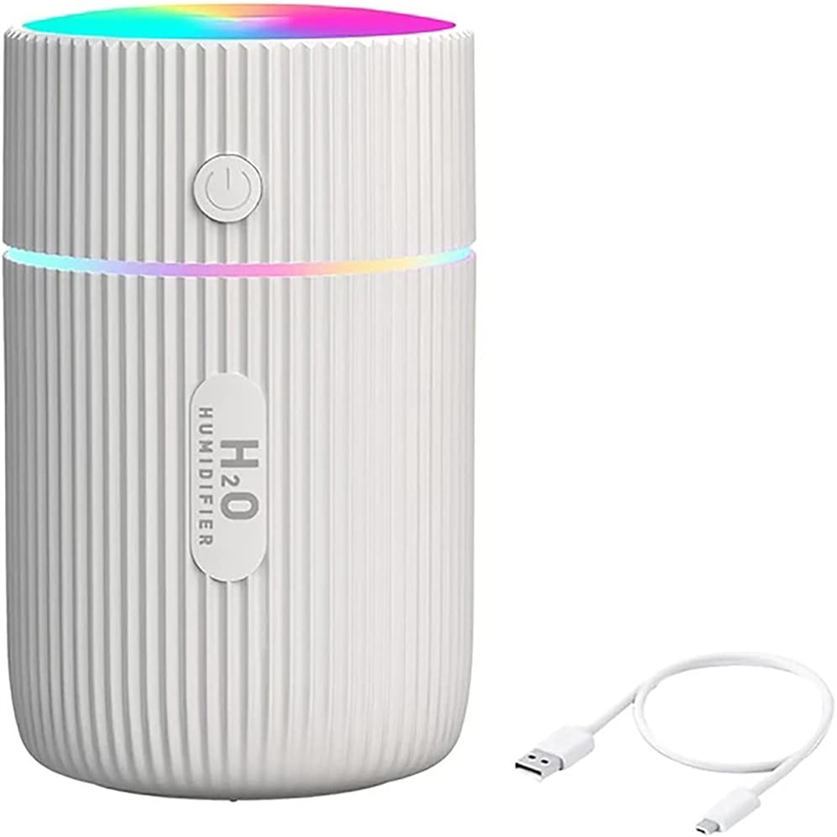 Weißer Luftbefeuchter mit buntem Lichtring und USB-Kabel, auf weißer Oberfläche.