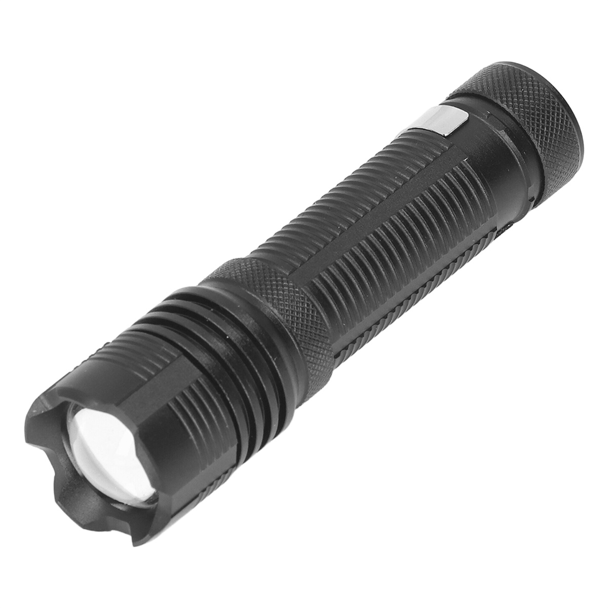 Eine schwarze Taschenlampe mit einem weißen, Licht emittierenden Ende, auf weißer Oberfläche.